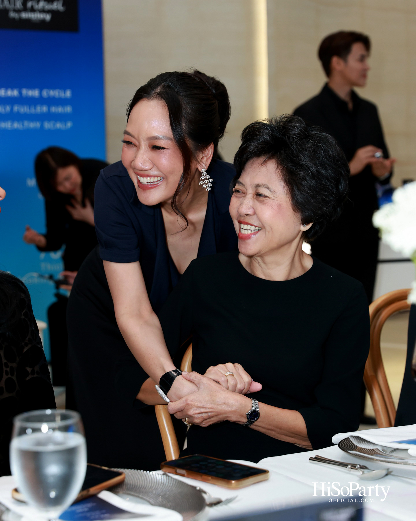 Sisley เปิดตัว ‘Revitalizing Fortifying Super Serum Advanced Formula ‘Le Super Serum’ เซรั่มสูตรใหม่เพื่อการดูแลหนังศีรษะและเส้นผม