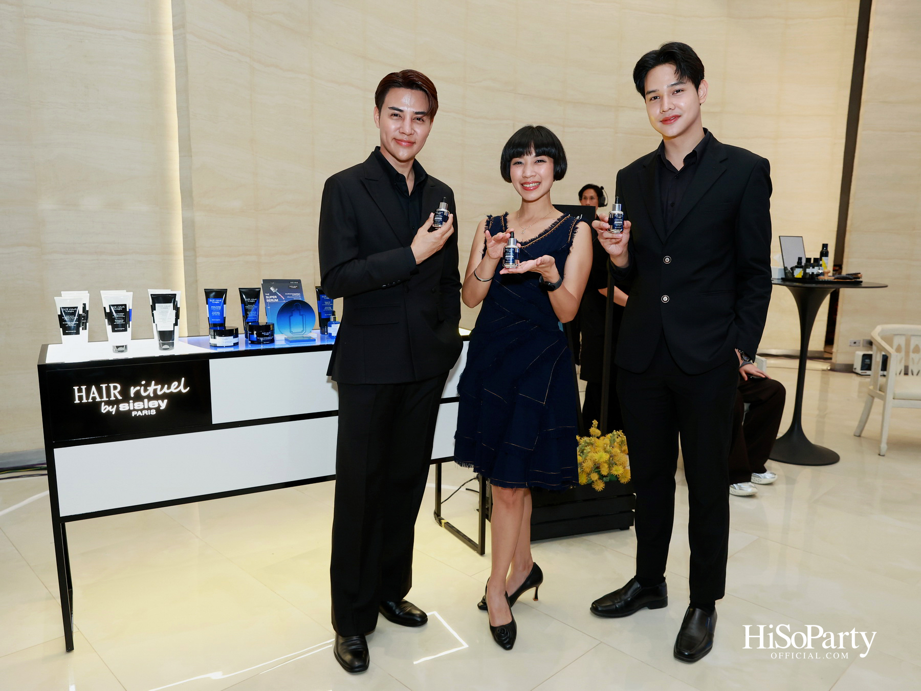 Sisley เปิดตัว ‘Revitalizing Fortifying Super Serum Advanced Formula ‘Le Super Serum’ เซรั่มสูตรใหม่เพื่อการดูแลหนังศีรษะและเส้นผม