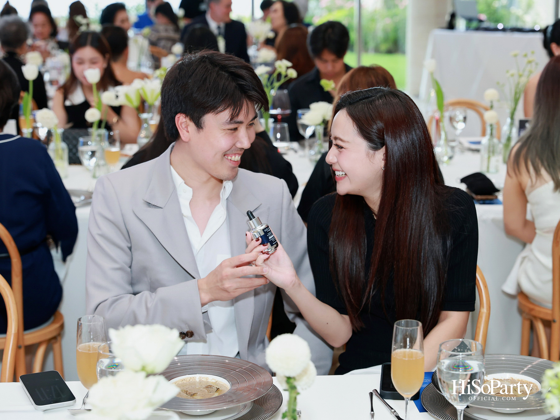 Sisley เปิดตัว ‘Revitalizing Fortifying Super Serum Advanced Formula ‘Le Super Serum’ เซรั่มสูตรใหม่เพื่อการดูแลหนังศีรษะและเส้นผม