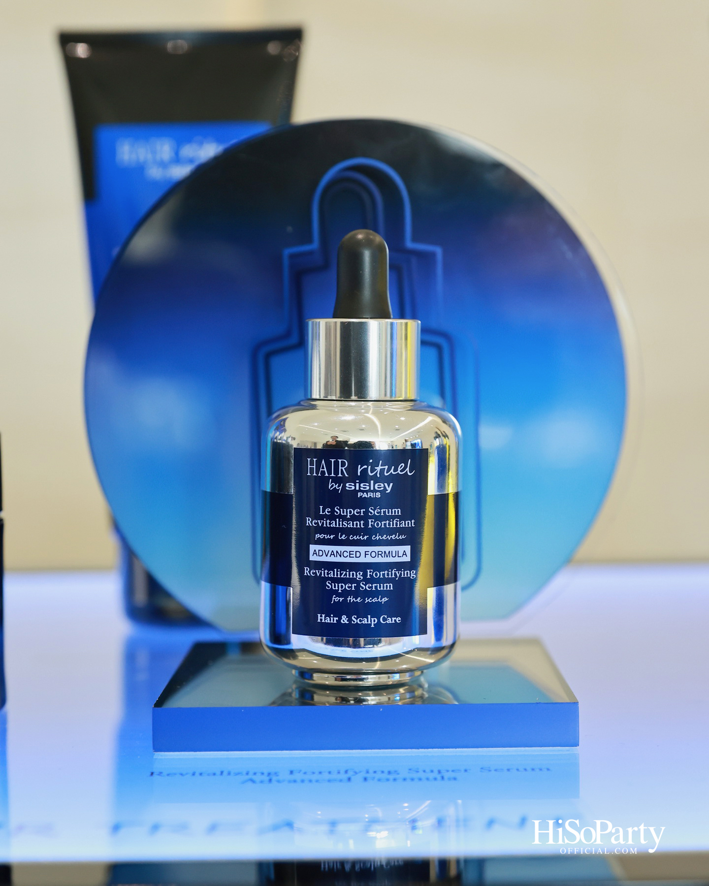 Sisley เปิดตัว ‘Revitalizing Fortifying Super Serum Advanced Formula ‘Le Super Serum’ เซรั่มสูตรใหม่เพื่อการดูแลหนังศีรษะและเส้นผม