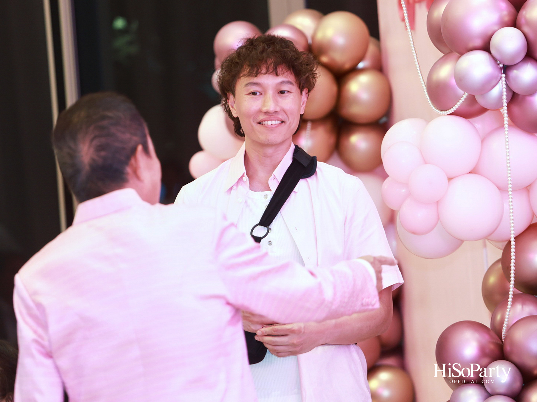 ‘LOVE FOREVER’ ค่ำคืนแห่งความรัก ฉลองวันเกิด ‘คุณสุวิมล มหากิจศิริ’ อย่างอบอุ่นและชื่นมื่น