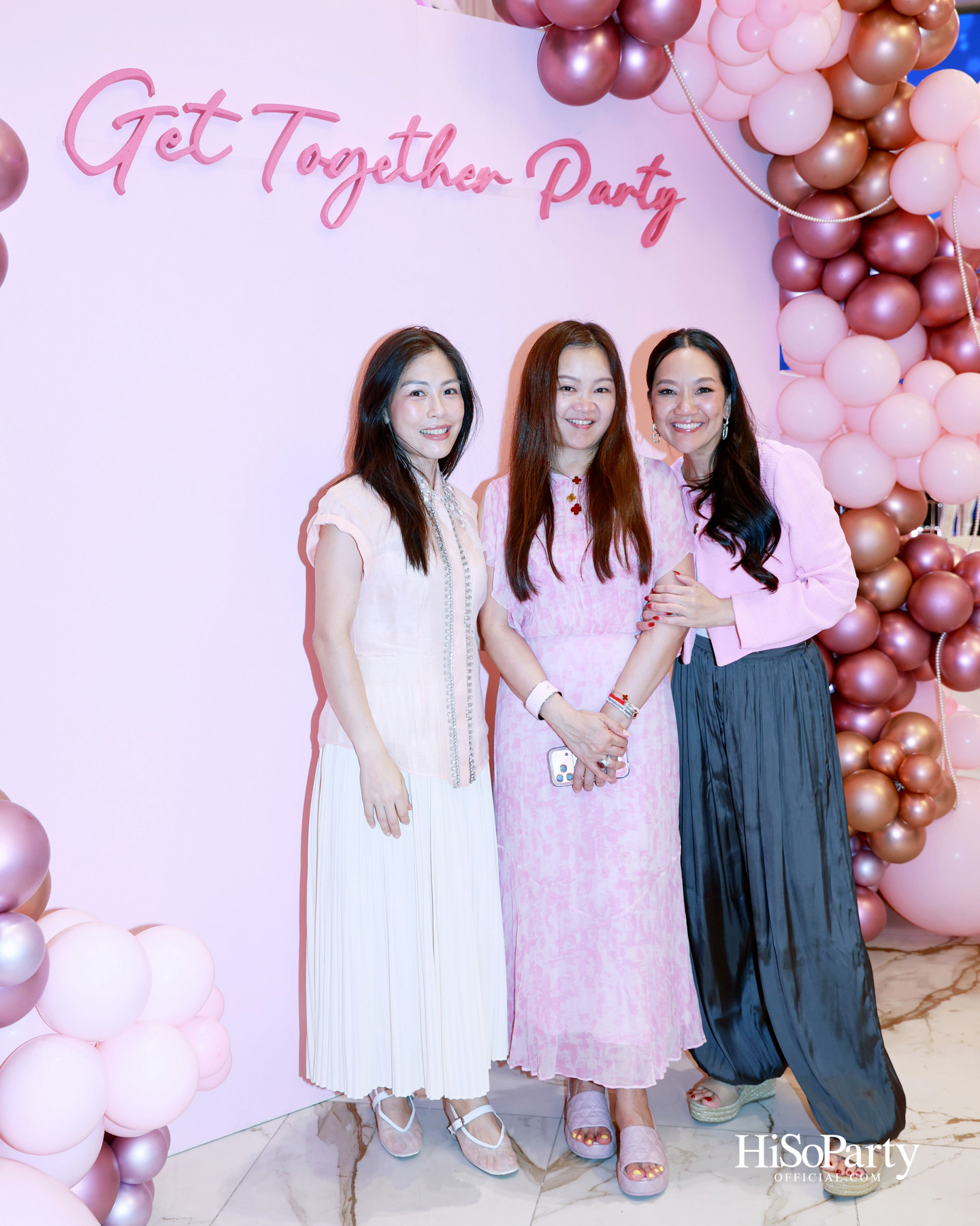 ‘LOVE FOREVER’ ค่ำคืนแห่งความรัก ฉลองวันเกิด ‘คุณสุวิมล มหากิจศิริ’ อย่างอบอุ่นและชื่นมื่น