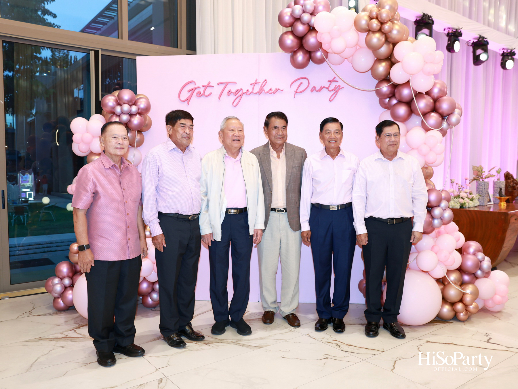 ‘LOVE FOREVER’ ค่ำคืนแห่งความรัก ฉลองวันเกิด ‘คุณสุวิมล มหากิจศิริ’ อย่างอบอุ่นและชื่นมื่น