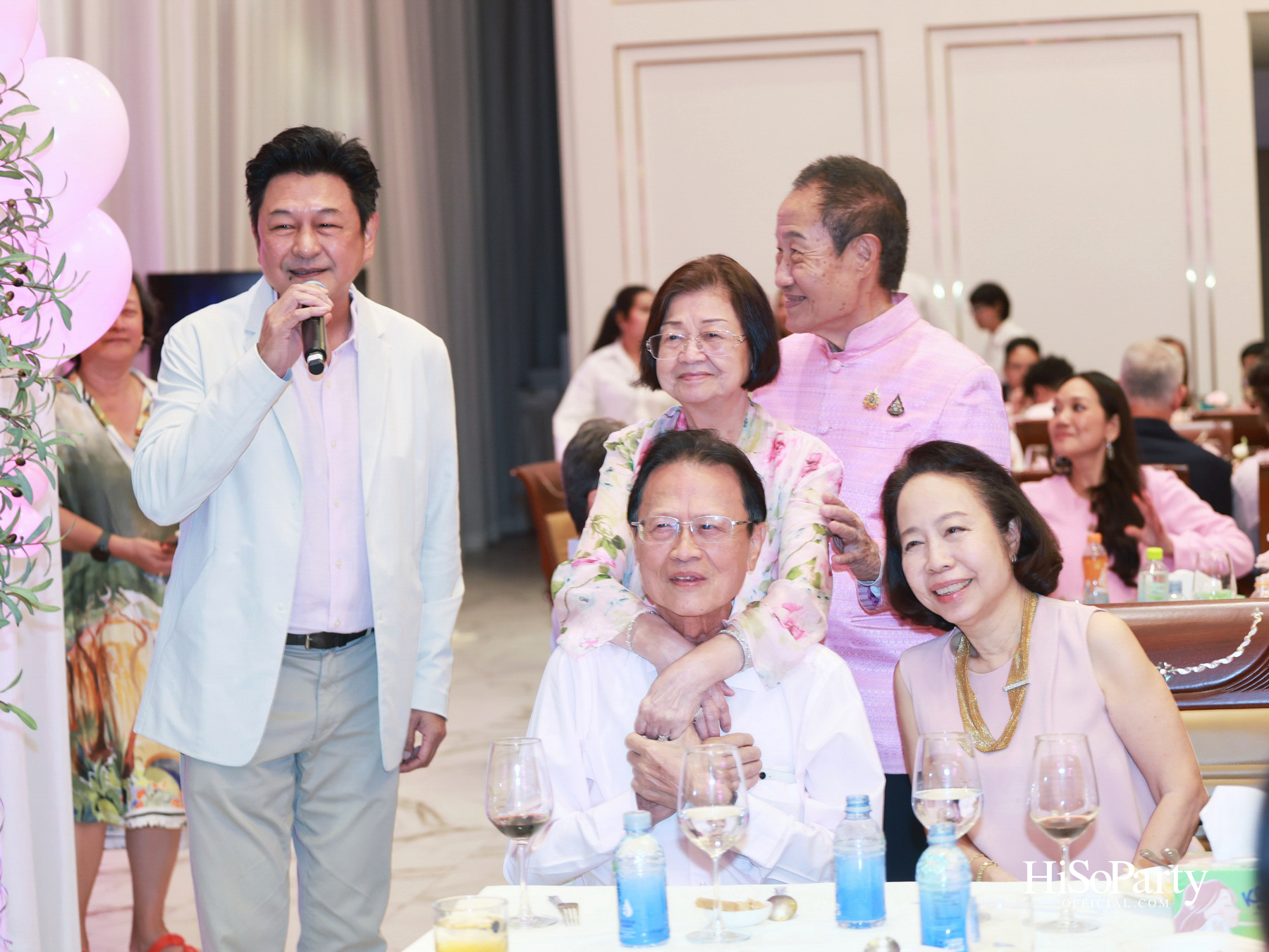 ‘LOVE FOREVER’ ค่ำคืนแห่งความรัก ฉลองวันเกิด ‘คุณสุวิมล มหากิจศิริ’ อย่างอบอุ่นและชื่นมื่น