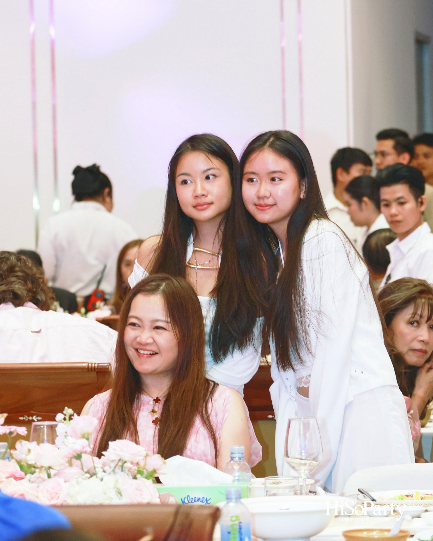 ‘LOVE FOREVER’ ค่ำคืนแห่งความรัก ฉลองวันเกิด ‘คุณสุวิมล มหากิจศิริ’ อย่างอบอุ่นและชื่นมื่น