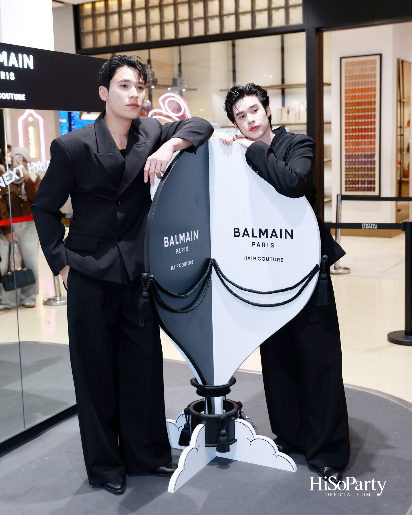 BALMAIN HAIR เปิดป็อปอัพ ‘BALMAIN HAIR VOYAGE’ ชวนสัมผัสโลกแห่งแฮร์กูตูร์ พร้อมอัปเดตคอลเลกชัน ‘LOCKS OF GOLD’