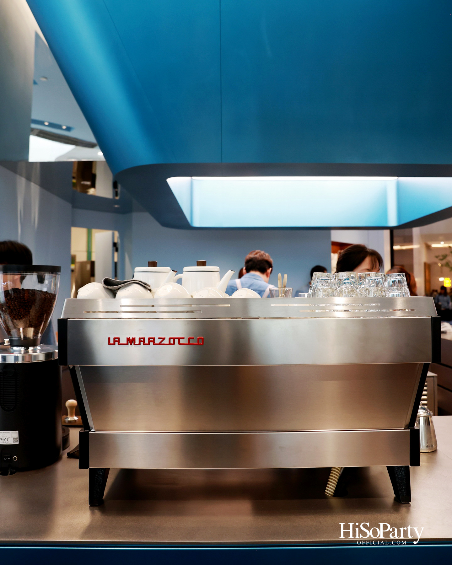 Blue Bottle Coffee เปิด Full-Experience Flagship Café แห่งแรกในประเทศไทย ณ EMQUARTIER