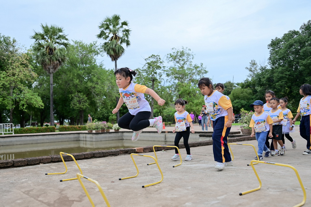 นักวิ่งกว่า 2,000 คน ร่วมพิชิตเส้นชัยเมืองมรดกโลกใน ‘บางกอกแอร์เวย์ส สุโขทัย ฮาล์ฟ มาราธอน 2026’