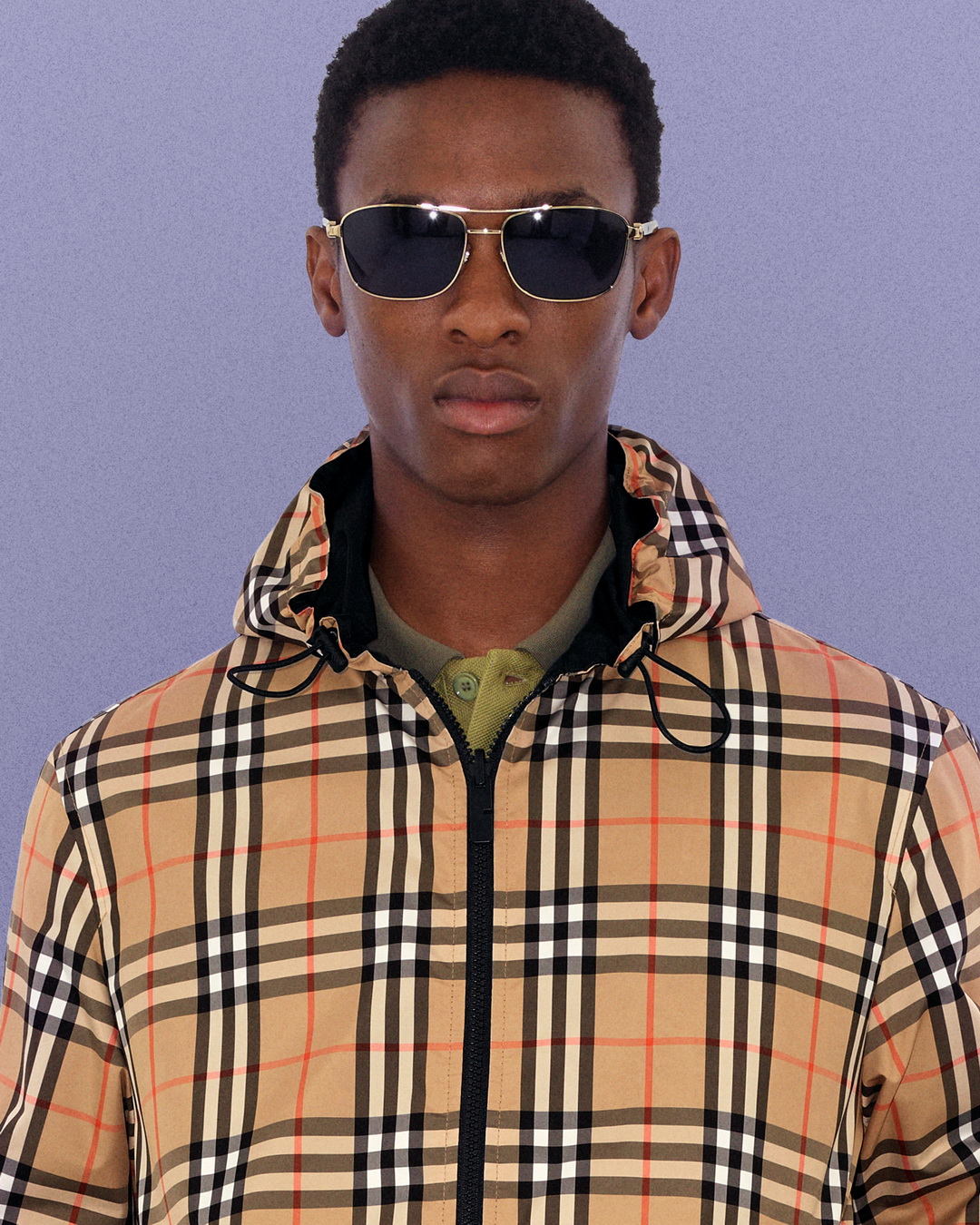 Burberry ตีความไอคอนิก Outerwear ผ่านดีไซน์น้ำหนักเบา รับช่วงเปลี่ยนผ่านของฤดูกาล
