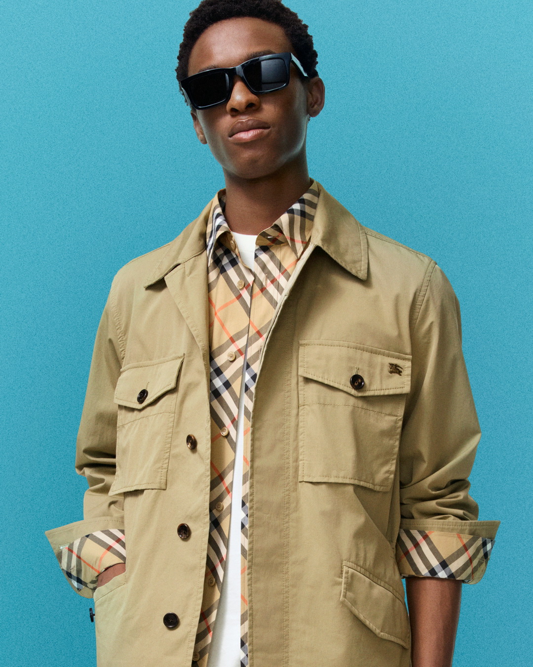Burberry ตีความไอคอนิก Outerwear ผ่านดีไซน์น้ำหนักเบา รับช่วงเปลี่ยนผ่านของฤดูกาล