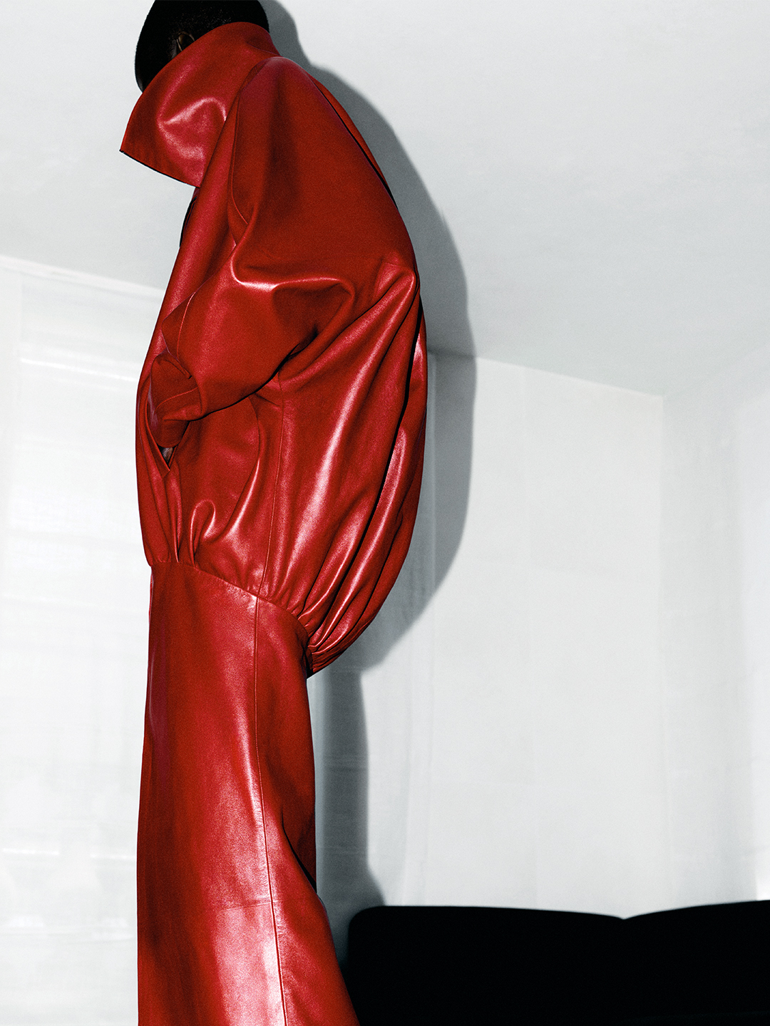 Balenciaga ถ่ายทอด Winter 26 ‘ClairObscur’ ผ่านความต่างของแสงและเงา พร้อมตีความรหัสแห่งเมซงในมุมร่วมสมัย