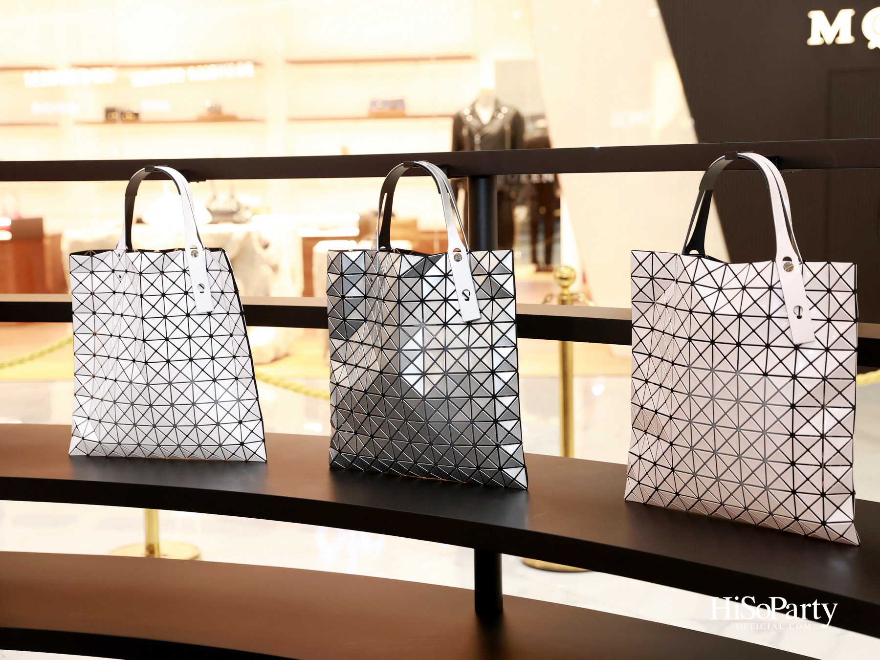 BAO BAO ISSEY MIYAKE ฉลองครบรอบ 1 ปีของการเปิดร้าน ณ สยาม ทาคาชิมายะ พร้อมเปิดตัว ‘COSMIC’ ซีรีส์