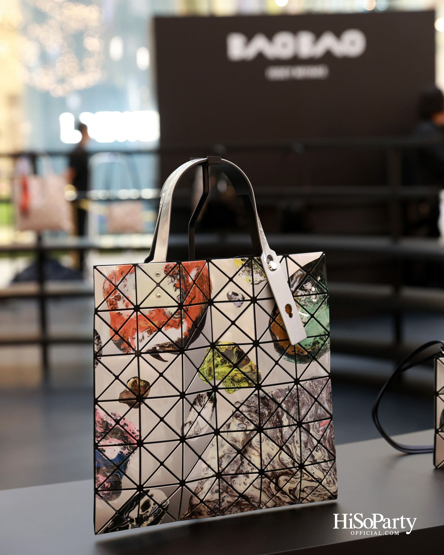 BAO BAO ISSEY MIYAKE ฉลองครบรอบ 1 ปีของการเปิดร้าน ณ สยาม ทาคาชิมายะ พร้อมเปิดตัว ‘COSMIC’ ซีรีส์