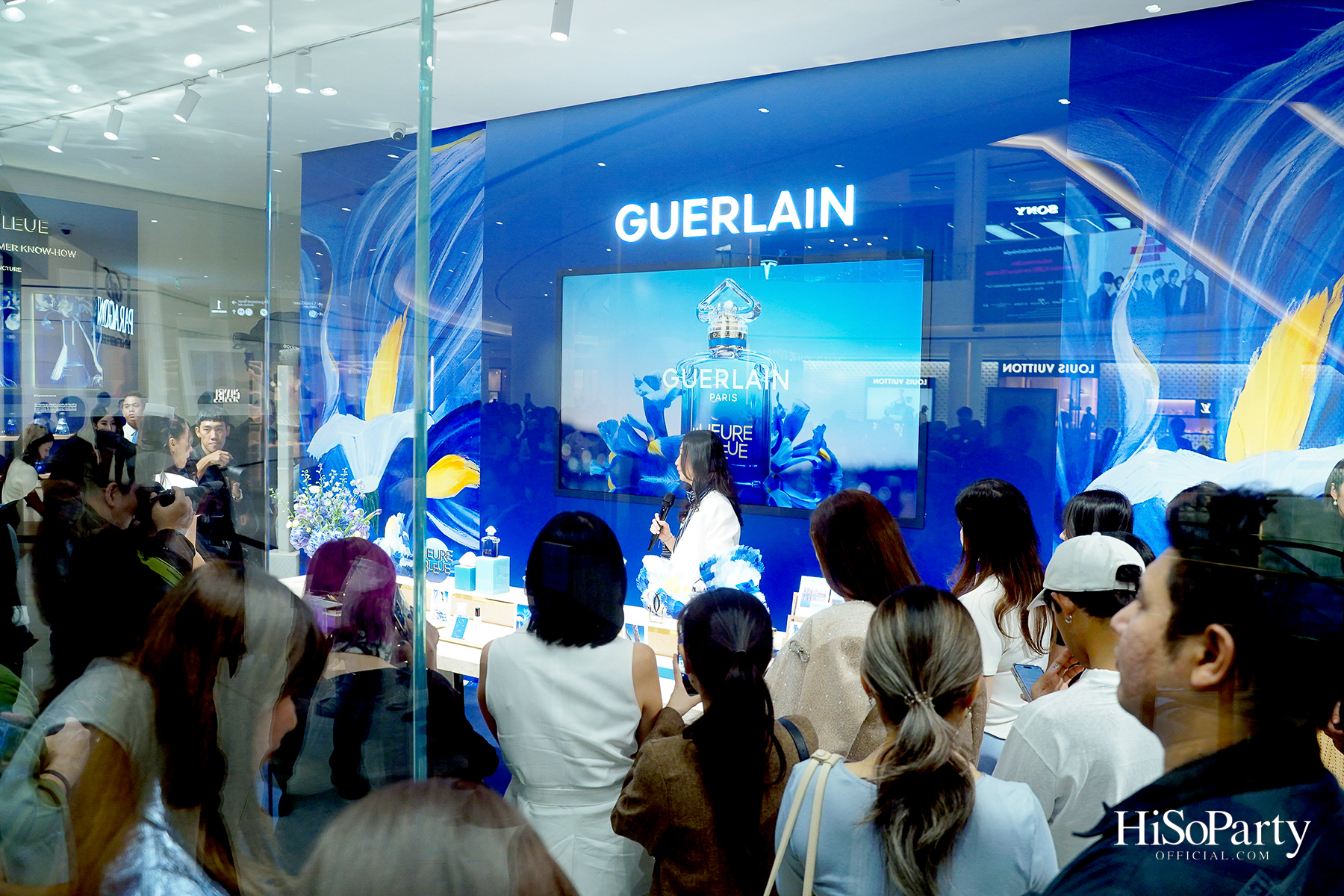 GUERLAIN เผยโฉม ‘L’HEURE BLEUE’ น้ำหอมบทใหม่ สานต่อแรงบันดาลใจจากตำนานปี 1912 ผ่านห้วงอารมณ์แห่ง ‘BLUE HOUR’