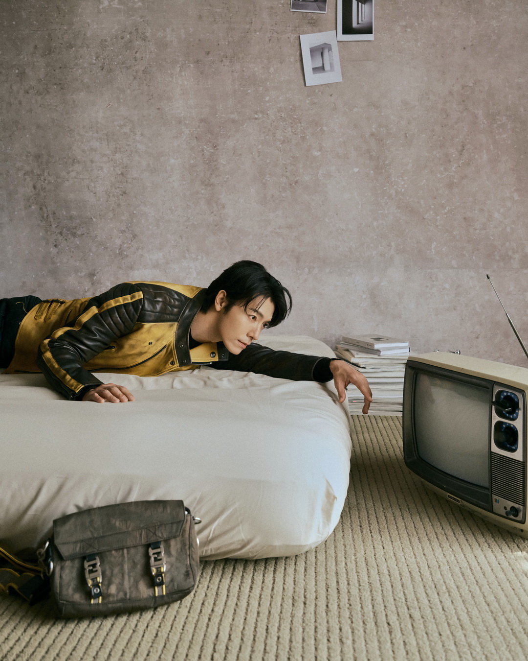 Lee Donghae ถ่ายทอดเสน่ห์เหนือกาลเวลาใน FENDI 2026-27 Autumn/Winter Collection