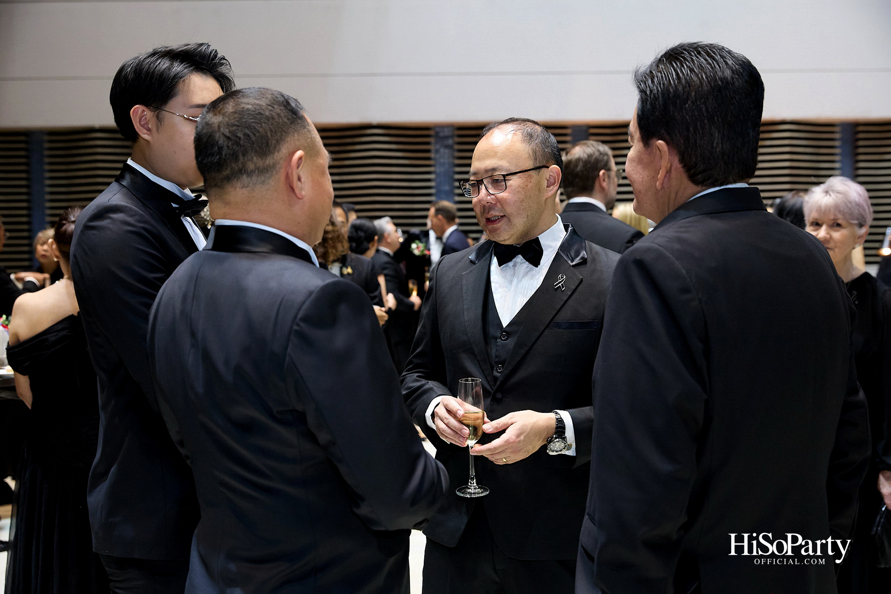 ในหลวง–พระราชินี ทอดพระเนตรคอนเสิร์ต ‘Opera Goes To Hollywood’ เปิดมหกรรมศิลปะการแสดงและดนตรีนานาชาติ กรุงเทพฯ ครั้งที่ 28