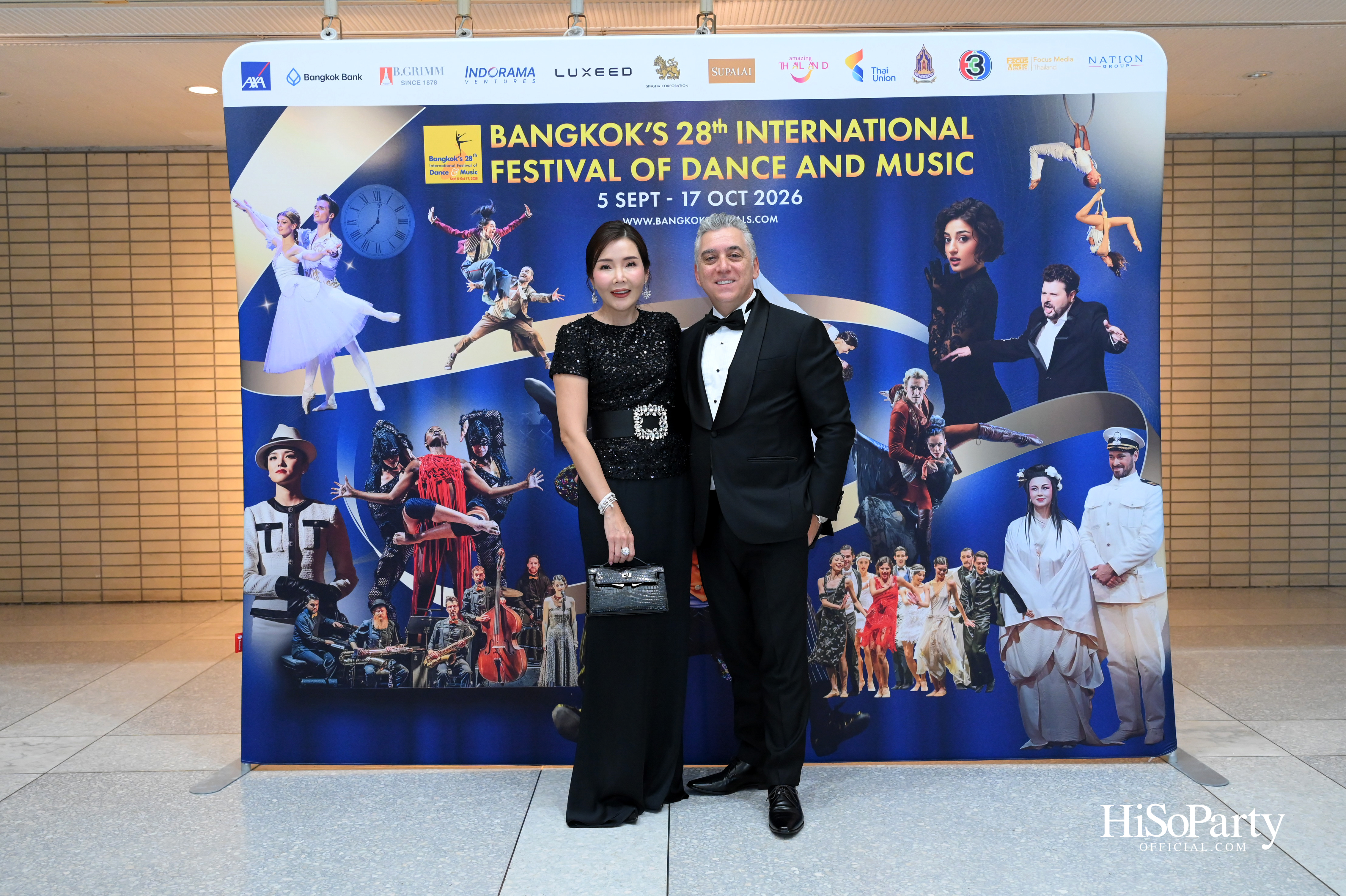 ในหลวง–พระราชินี ทอดพระเนตรคอนเสิร์ต ‘Opera Goes To Hollywood’ เปิดมหกรรมศิลปะการแสดงและดนตรีนานาชาติ กรุงเทพฯ ครั้งที่ 28