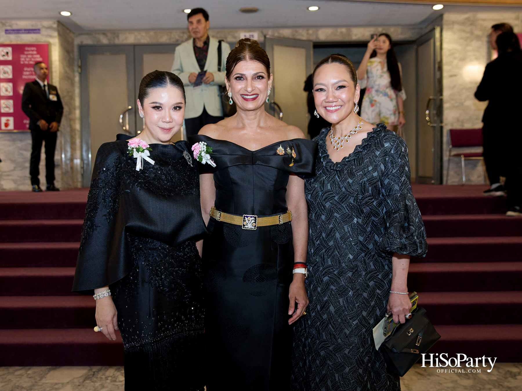 พระบาทสมเด็จพระเจ้าอยู่หัว  และสมเด็จพระนางเจ้าฯ พระบรมราชินี เสด็จฯ ทอดพระเนตรบัลเลต์ ‘โรมิโอ แอนด์ จูเลียต’