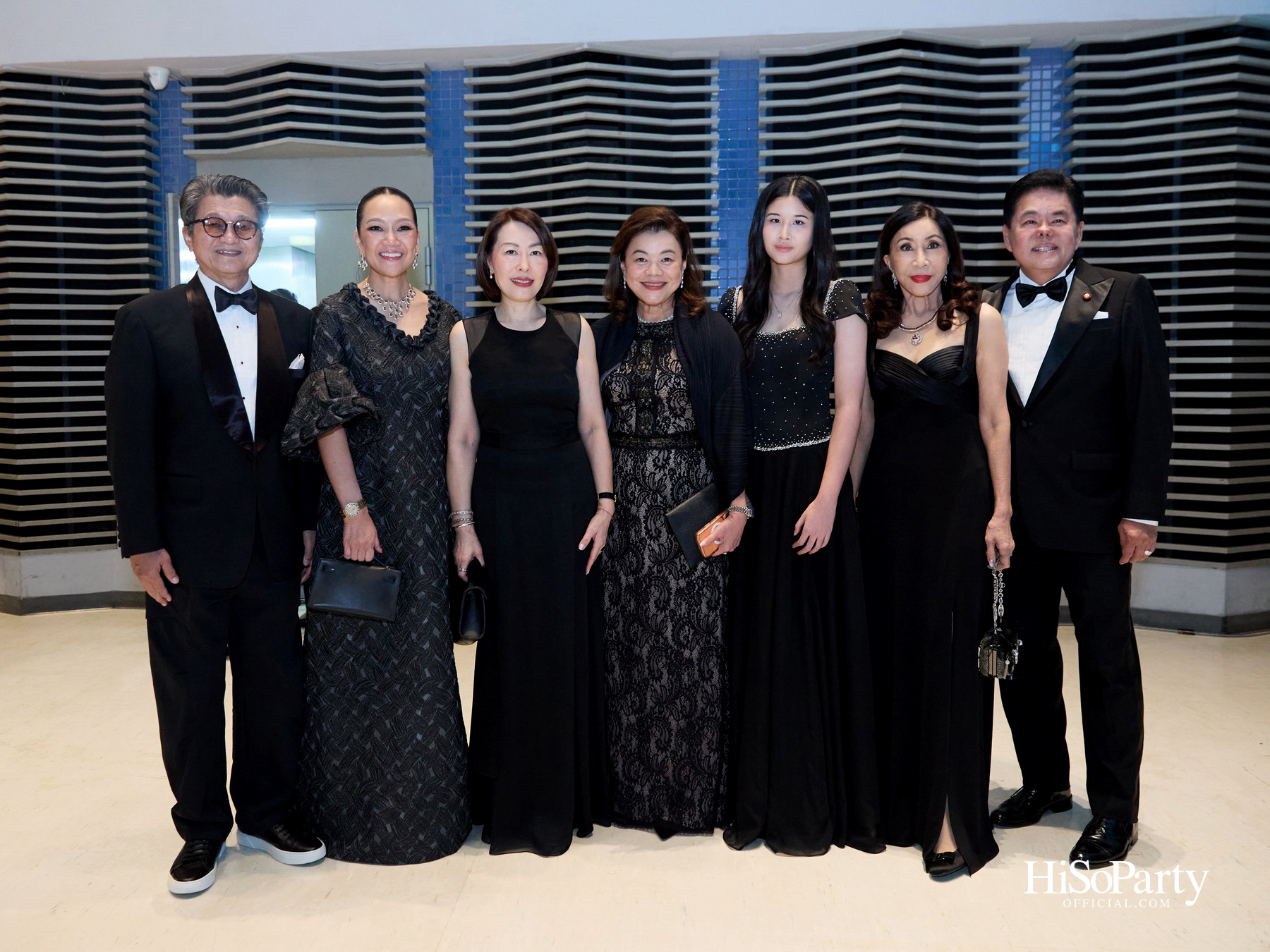 พระบาทสมเด็จพระเจ้าอยู่หัว  และสมเด็จพระนางเจ้าฯ พระบรมราชินี เสด็จฯ ทอดพระเนตรบัลเลต์ ‘โรมิโอ แอนด์ จูเลียต’