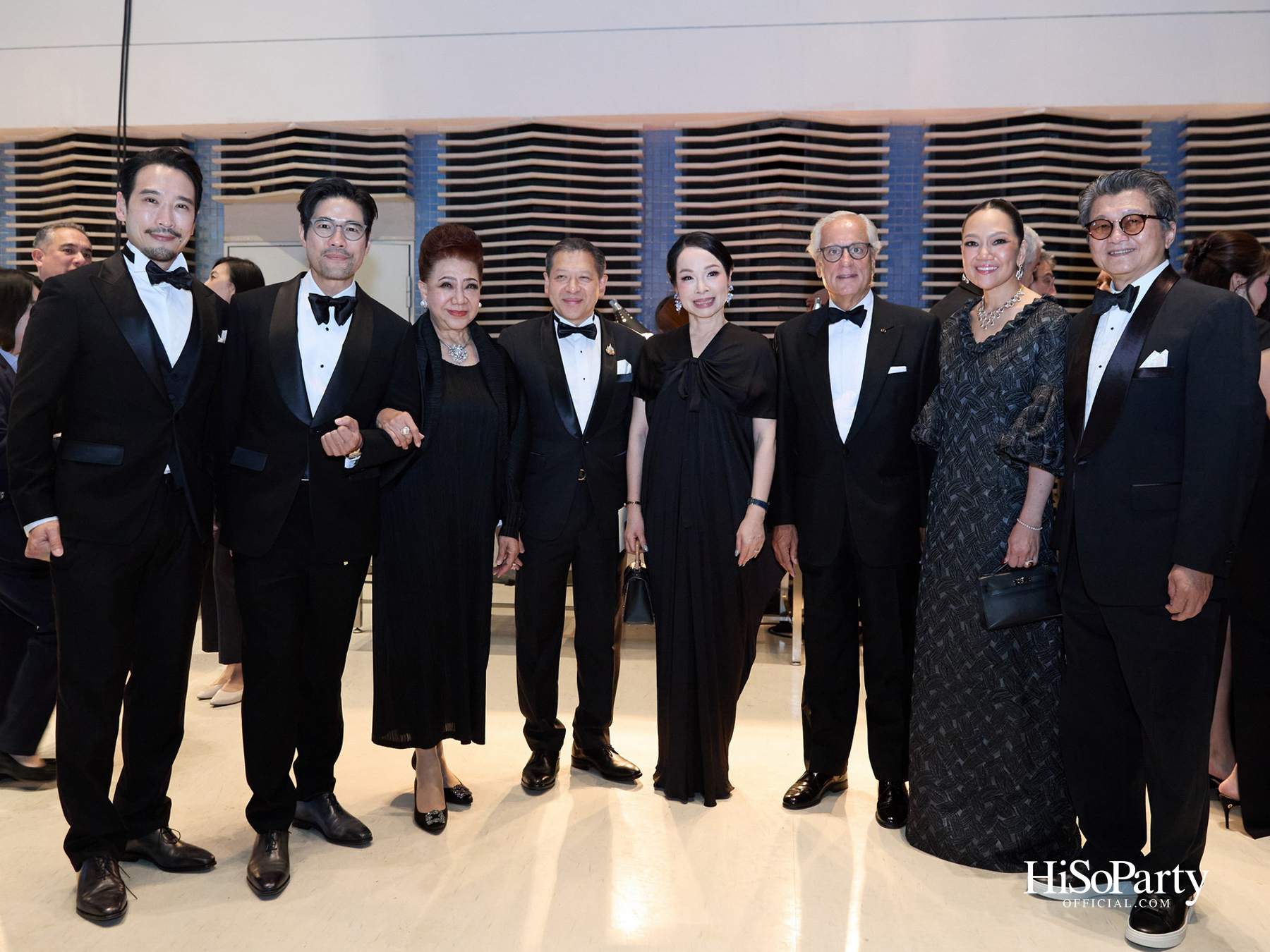 พระบาทสมเด็จพระเจ้าอยู่หัว  และสมเด็จพระนางเจ้าฯ พระบรมราชินี เสด็จฯ ทอดพระเนตรบัลเลต์ ‘โรมิโอ แอนด์ จูเลียต’