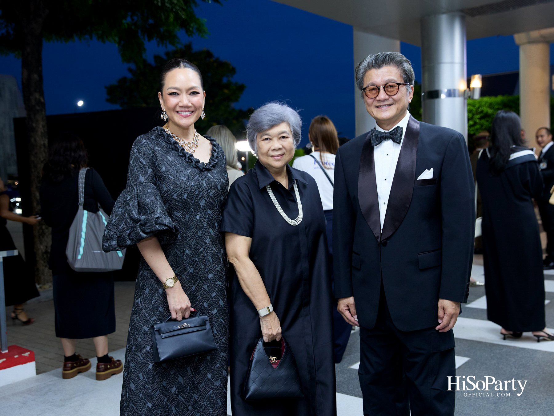 พระบาทสมเด็จพระเจ้าอยู่หัว  และสมเด็จพระนางเจ้าฯ พระบรมราชินี เสด็จฯ ทอดพระเนตรบัลเลต์ ‘โรมิโอ แอนด์ จูเลียต’