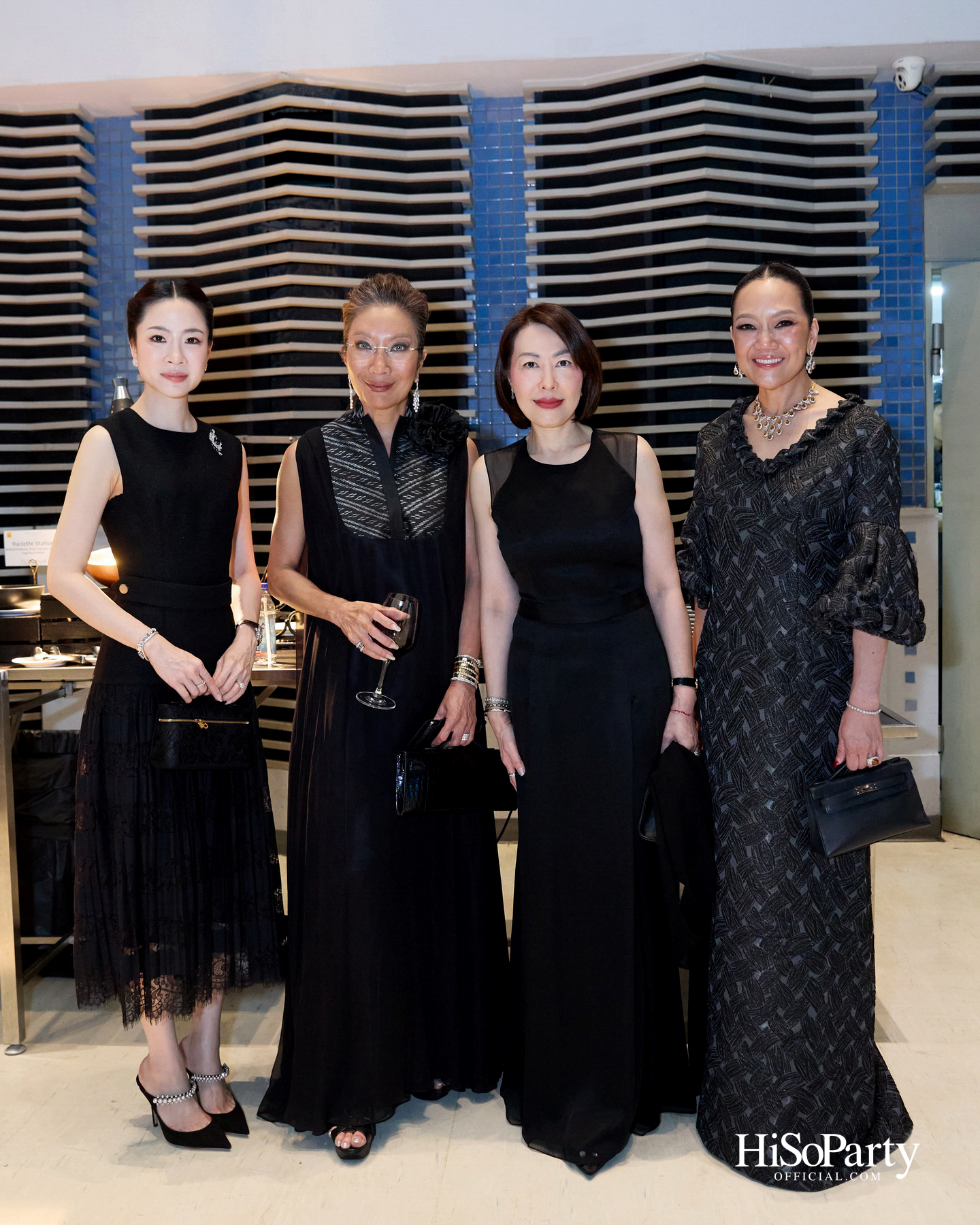 พระบาทสมเด็จพระเจ้าอยู่หัว  และสมเด็จพระนางเจ้าฯ พระบรมราชินี เสด็จฯ ทอดพระเนตรบัลเลต์ ‘โรมิโอ แอนด์ จูเลียต’