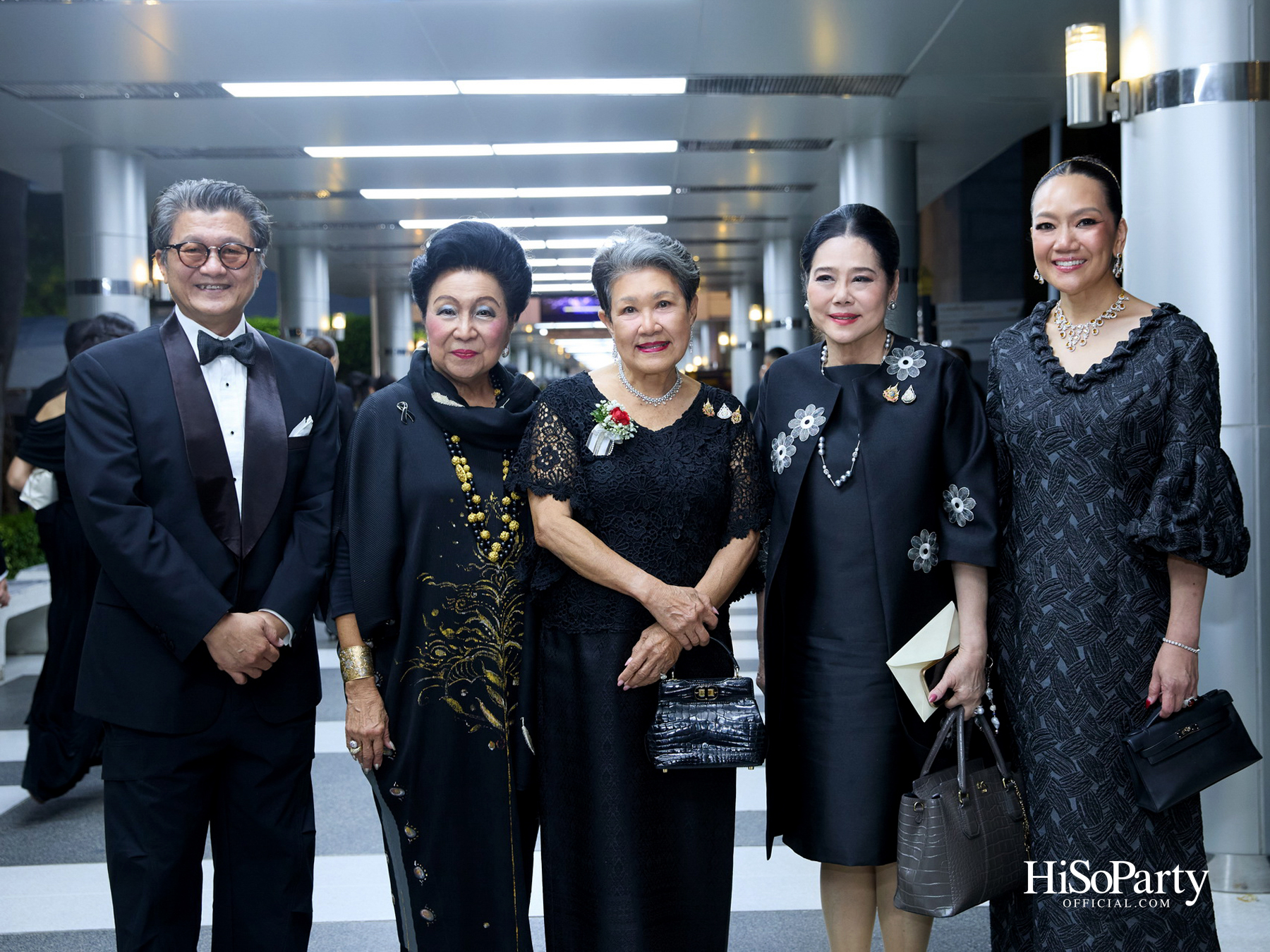 พระบาทสมเด็จพระเจ้าอยู่หัว  และสมเด็จพระนางเจ้าฯ พระบรมราชินี เสด็จฯ ทอดพระเนตรบัลเลต์ ‘โรมิโอ แอนด์ จูเลียต’