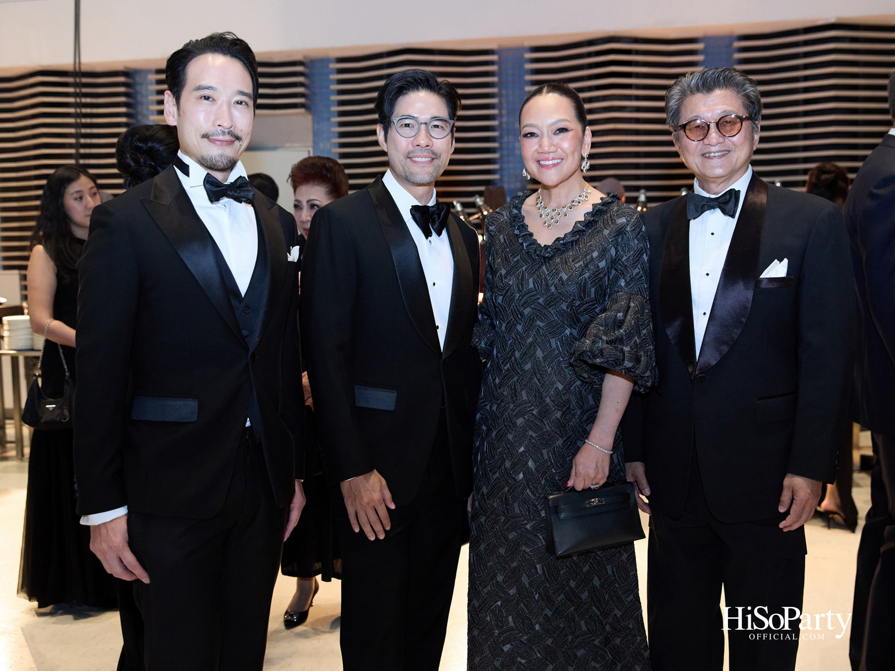 พระบาทสมเด็จพระเจ้าอยู่หัว  และสมเด็จพระนางเจ้าฯ พระบรมราชินี เสด็จฯ ทอดพระเนตรบัลเลต์ ‘โรมิโอ แอนด์ จูเลียต’