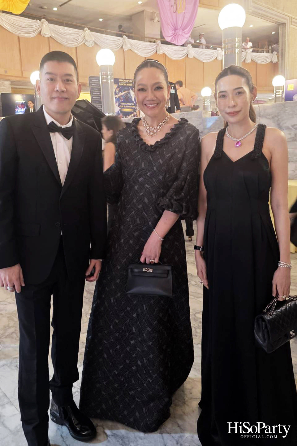 พระบาทสมเด็จพระเจ้าอยู่หัว  และสมเด็จพระนางเจ้าฯ พระบรมราชินี เสด็จฯ ทอดพระเนตรบัลเลต์ ‘โรมิโอ แอนด์ จูเลียต’