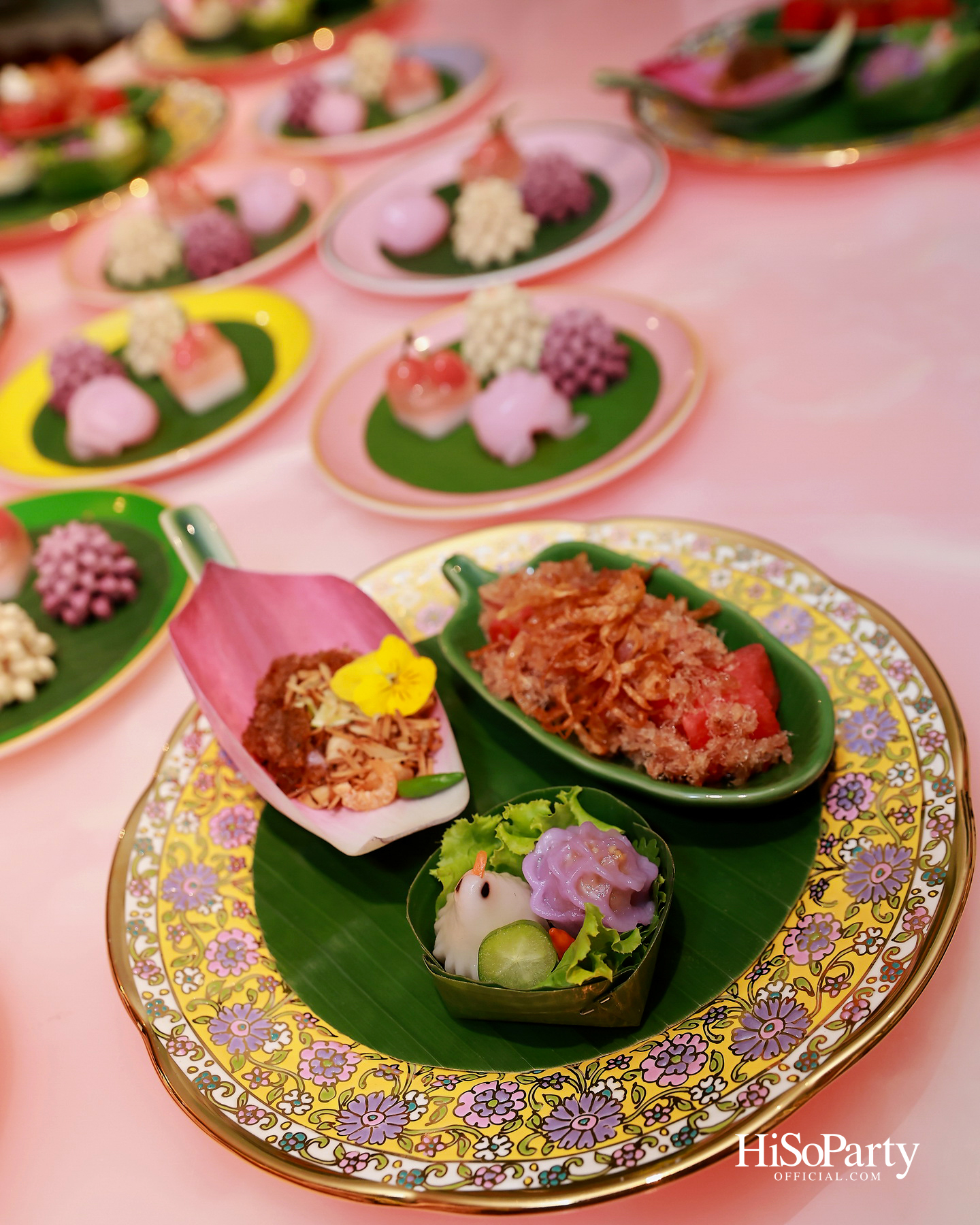 Sretsis เปิดตัวคอลเลกชัน ‘Sretsis Himmapan’ พาเข้าสู่โลกป่าหิมพานต์ผ่านแฟชั่นพรีเซนเทชั่น ณ Sretsis Inn Bangkok