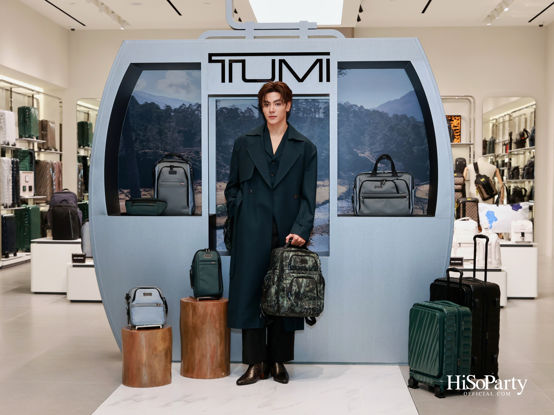 TUMI เปิดตัวคอลเลกชัน Fall/Winter 2026 ถ่ายทอดแรงบันดาลใจจากเทือกเขาแอลป์ พร้อมเผยโฉม ‘TUMI Axis’ คอลเลกชันใหม่