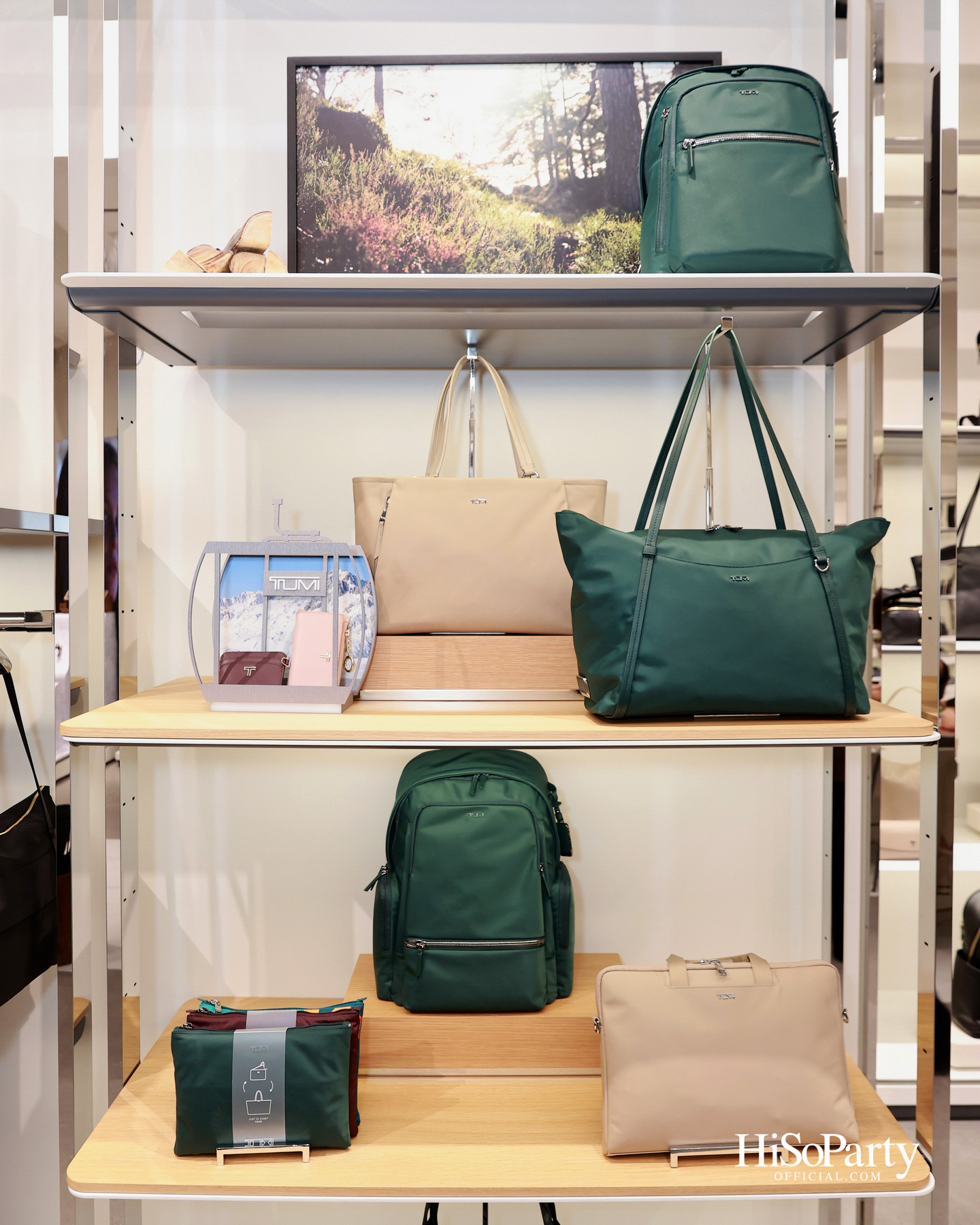 TUMI เปิดตัวคอลเลกชัน Fall/Winter 2026 ถ่ายทอดแรงบันดาลใจจากเทือกเขาแอลป์ พร้อมเผยโฉม ‘TUMI Axis’ คอลเลกชันใหม่