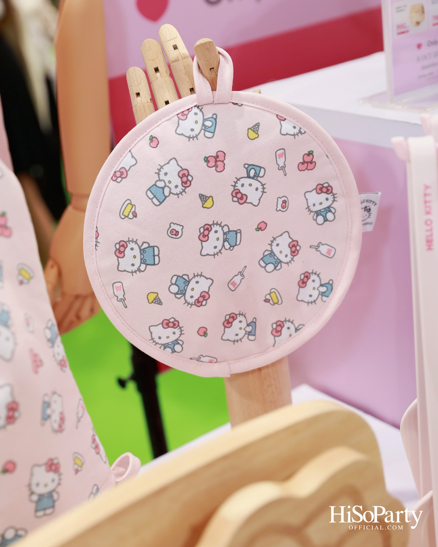 CENTRAL SANRIO CHARACTERS FAIR 2026 เปิดโลกแห่งความน่ารัก พร้อม เน็ต–สิรภพ และ เจเจ–รัชพล ร่วมเติมเต็ม ‘ช่อดอกไม้แห่งความสุข’