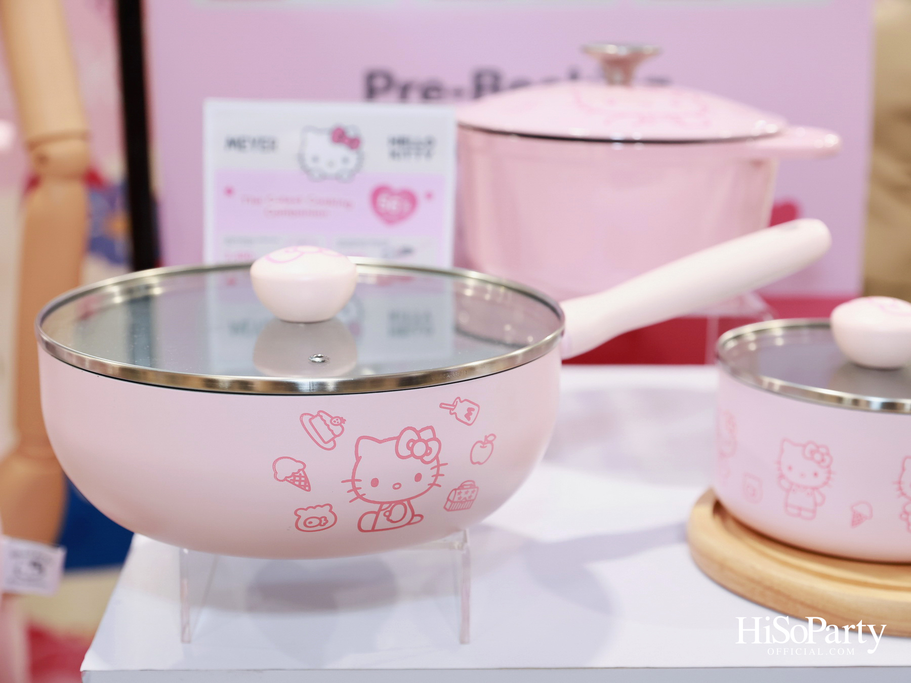 CENTRAL SANRIO CHARACTERS FAIR 2026 เปิดโลกแห่งความน่ารัก พร้อม เน็ต–สิรภพ และ เจเจ–รัชพล ร่วมเติมเต็ม ‘ช่อดอกไม้แห่งความสุข’