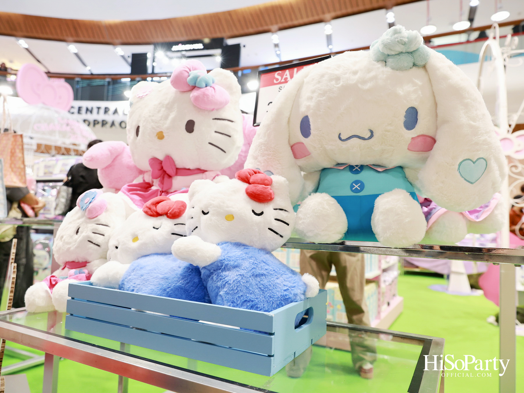 CENTRAL SANRIO CHARACTERS FAIR 2026 เปิดโลกแห่งความน่ารัก พร้อม เน็ต–สิรภพ และ เจเจ–รัชพล ร่วมเติมเต็ม ‘ช่อดอกไม้แห่งความสุข’
