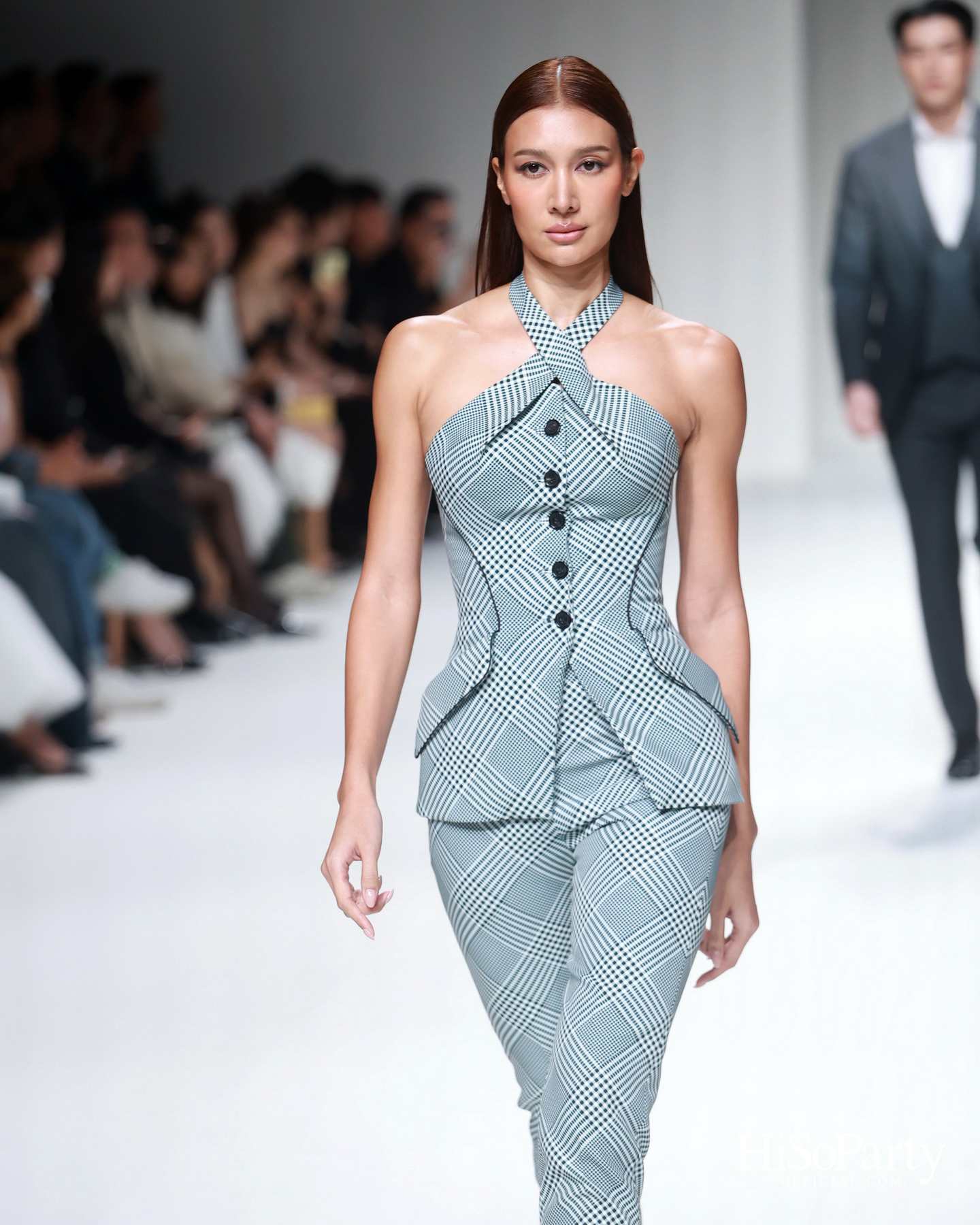 POEM ฉลองครบรอบ 20 ปีของแบรนด์ด้วยแฟชั่นโชว์ ‘POEM presented by MERZ AESTHETICS’ ภายในงาน BIFW2026
