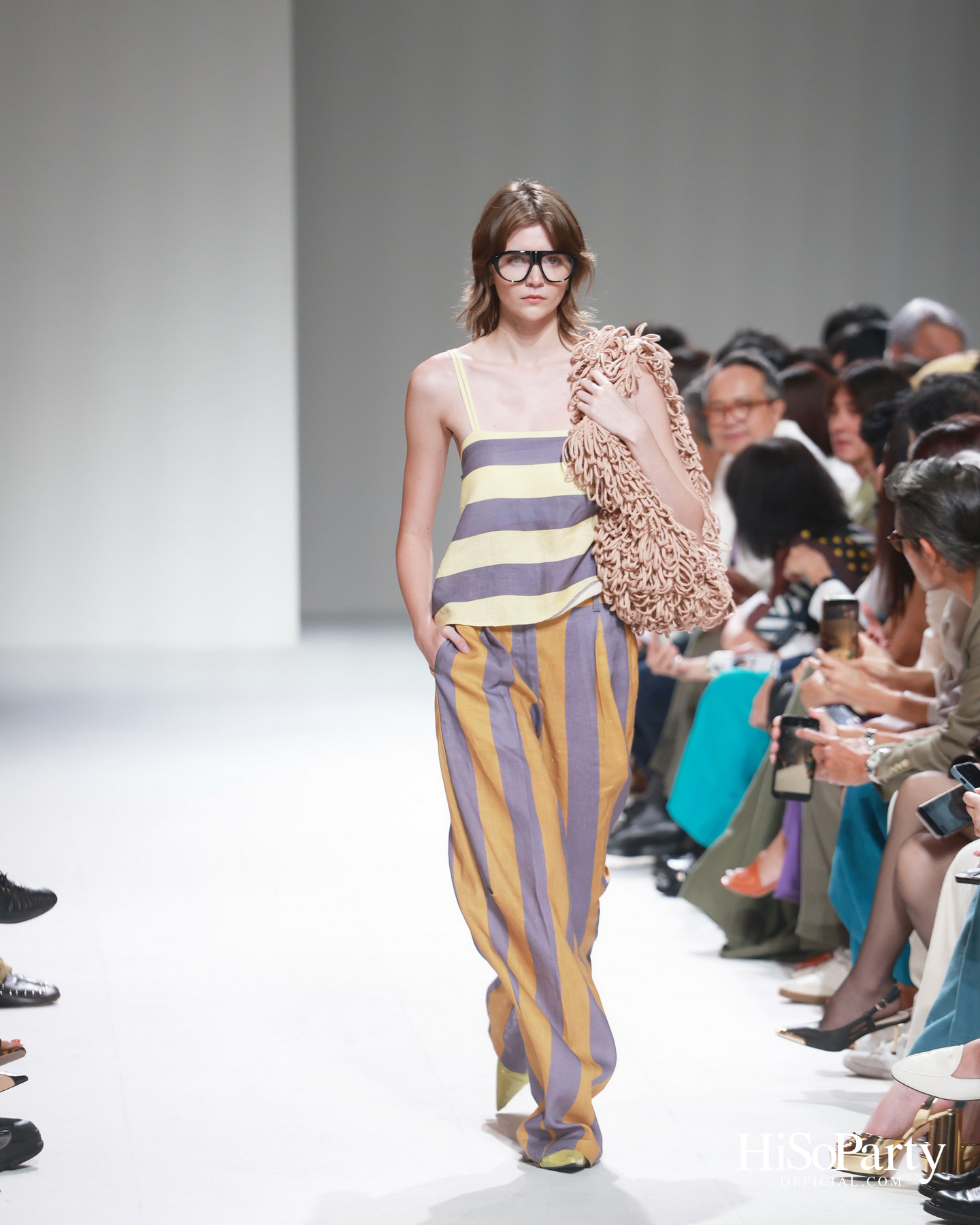 37°C Thirty-seven degrees Celsius นำเสนอคอลเลกชัน ‘LATITUDE 13.7° NORTH’ บนรันเวย์ BIFW2026