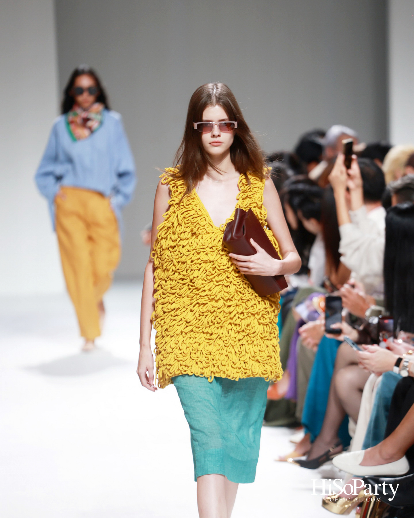37°C Thirty-seven degrees Celsius นำเสนอคอลเลกชัน ‘LATITUDE 13.7° NORTH’ บนรันเวย์ BIFW2026