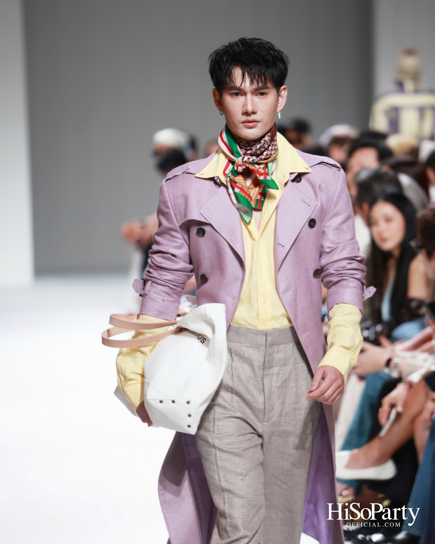 37°C Thirty-seven degrees Celsius นำเสนอคอลเลกชัน ‘LATITUDE 13.7° NORTH’ บนรันเวย์ BIFW2026