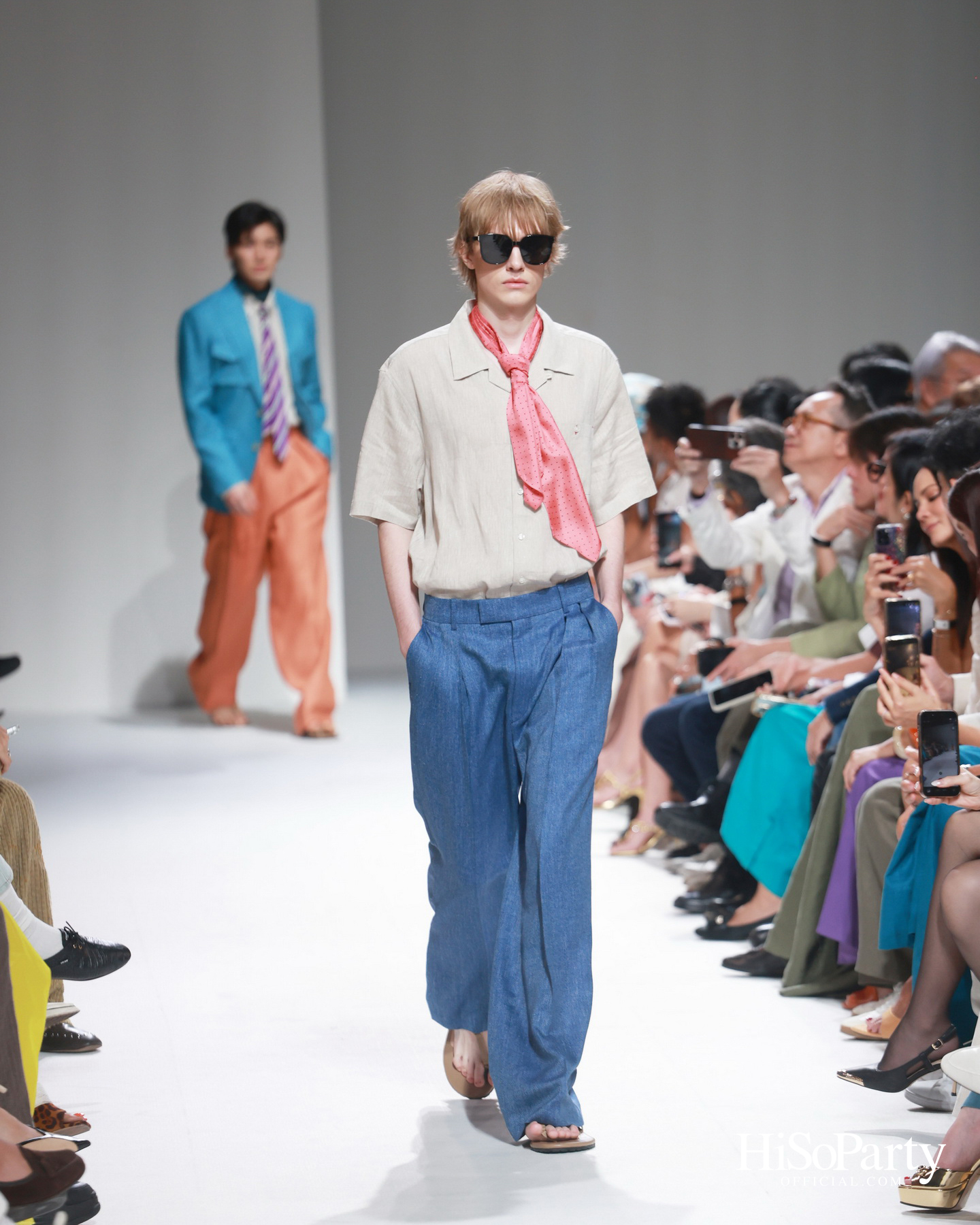 37°C Thirty-seven degrees Celsius นำเสนอคอลเลกชัน ‘LATITUDE 13.7° NORTH’ บนรันเวย์ BIFW2026