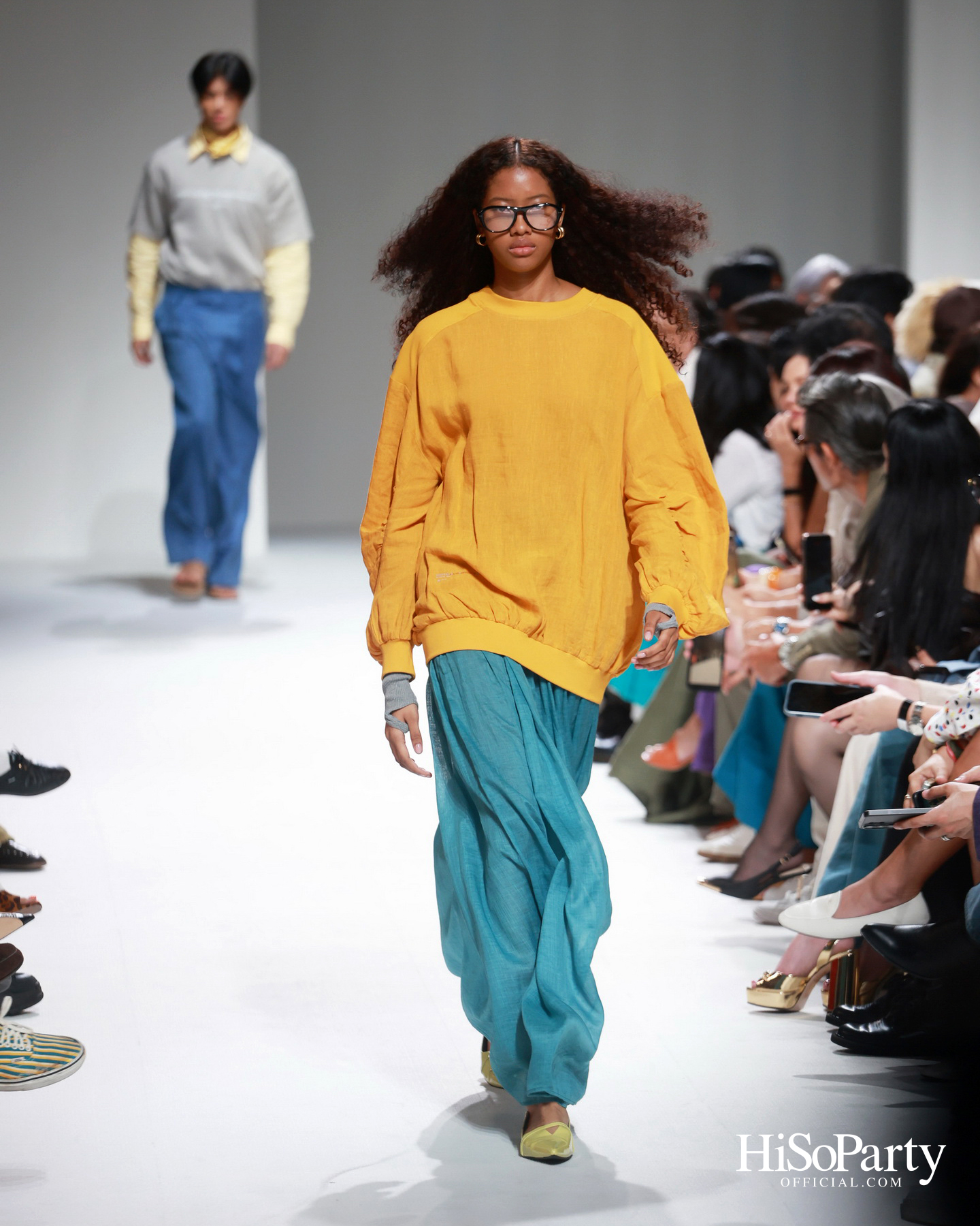 37°C Thirty-seven degrees Celsius นำเสนอคอลเลกชัน ‘LATITUDE 13.7° NORTH’ บนรันเวย์ BIFW2026