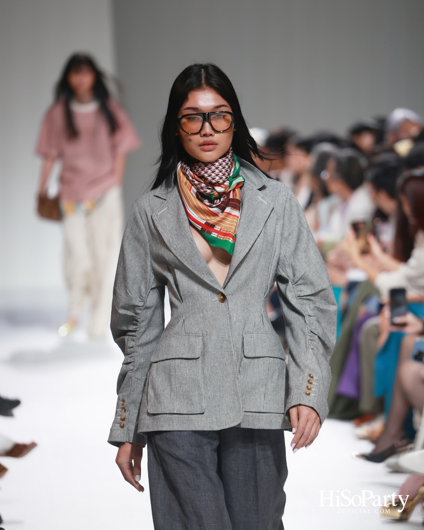37°C Thirty-seven degrees Celsius นำเสนอคอลเลกชัน ‘LATITUDE 13.7° NORTH’ บนรันเวย์ BIFW2026