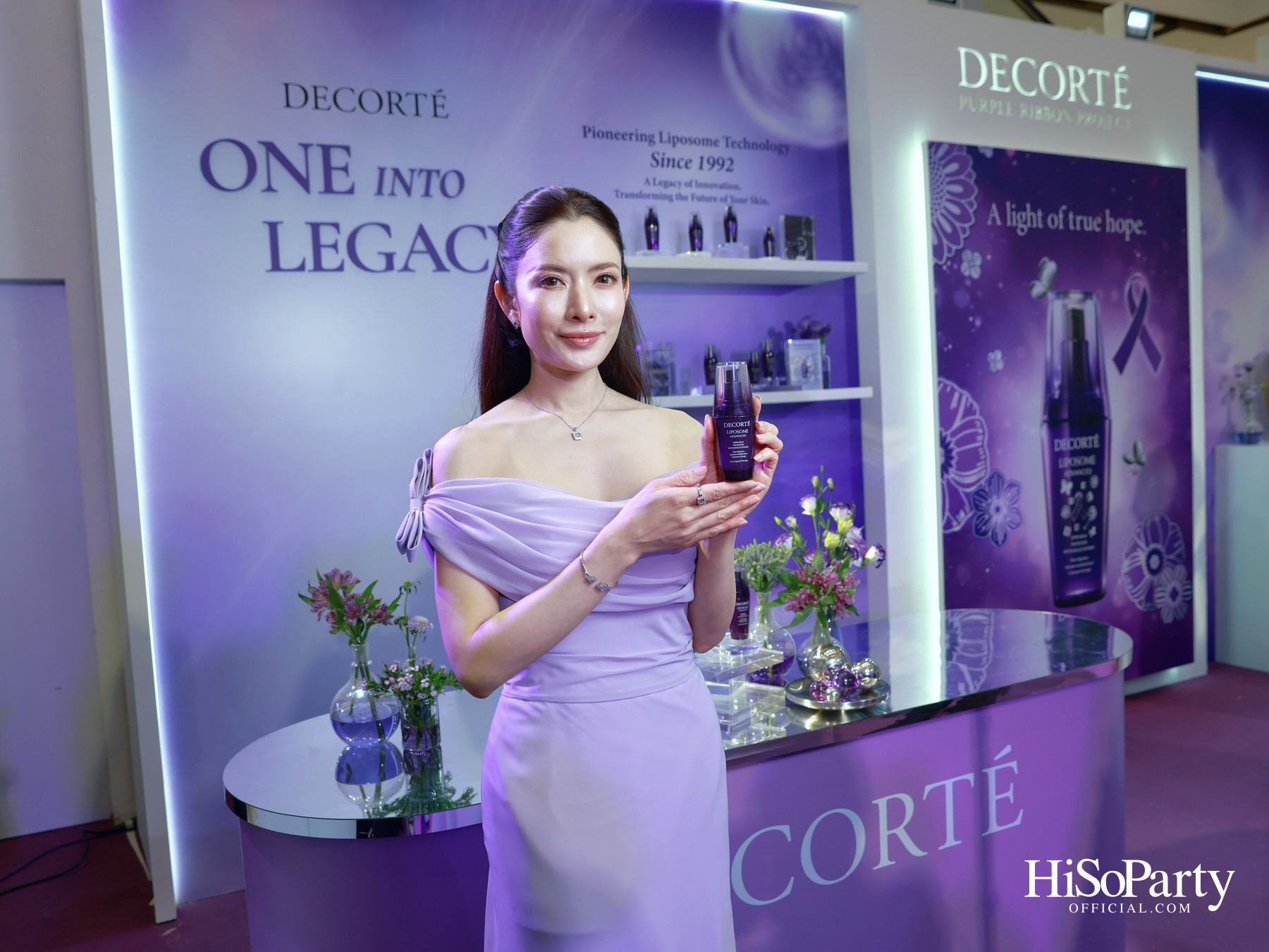 DECORTÉ เปิดตัว แอฟ–ทักษอร ในฐานะ Brand Friend ของ Liposome Advanced Repair Serum ภายใต้แนวคิด ‘One Into Legacy’
