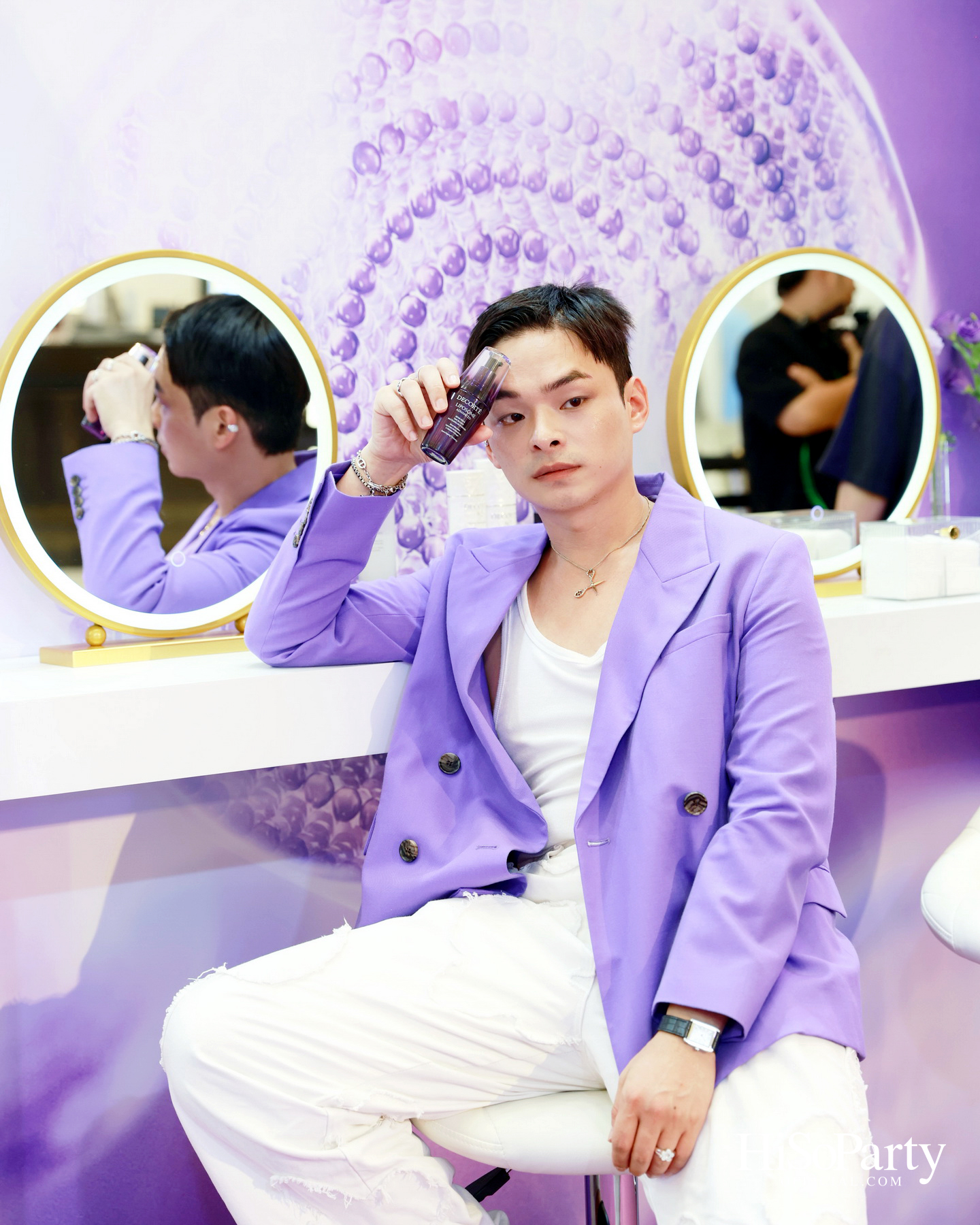 DECORTÉ เปิดตัว แอฟ–ทักษอร ในฐานะ Brand Friend ของ Liposome Advanced Repair Serum ภายใต้แนวคิด ‘One Into Legacy’