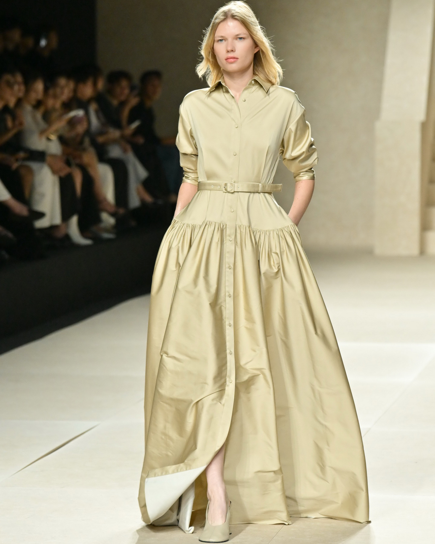 Asava ต้อนรับ Law Roach สไตลิสต์ระดับโลก ร่วมชมแฟชั่นโชว์ ‘A Life In Between’ ในงาน ELLE Fashion Week 2026