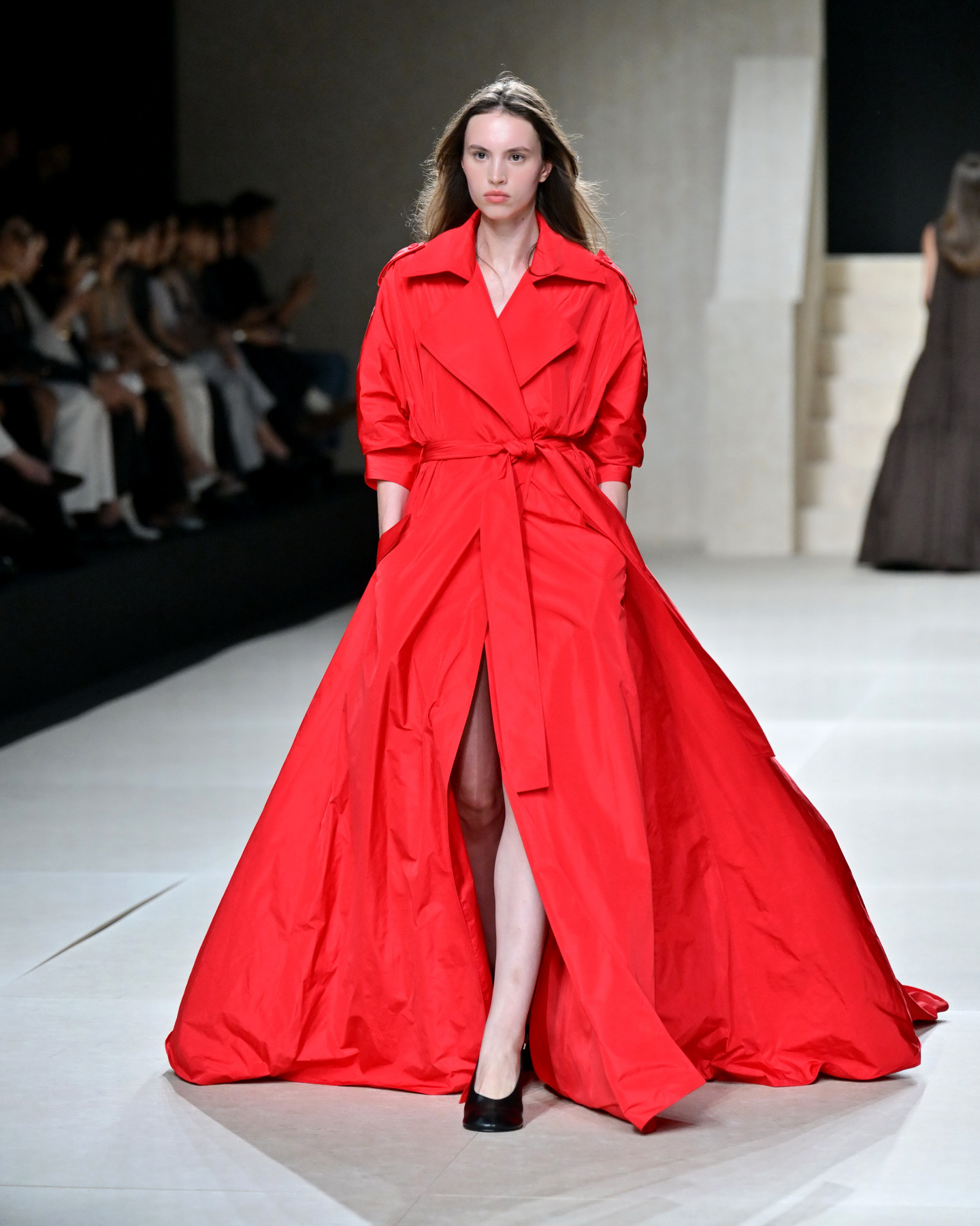 Asava ต้อนรับ Law Roach สไตลิสต์ระดับโลก ร่วมชมแฟชั่นโชว์ ‘A Life In Between’ ในงาน ELLE Fashion Week 2026