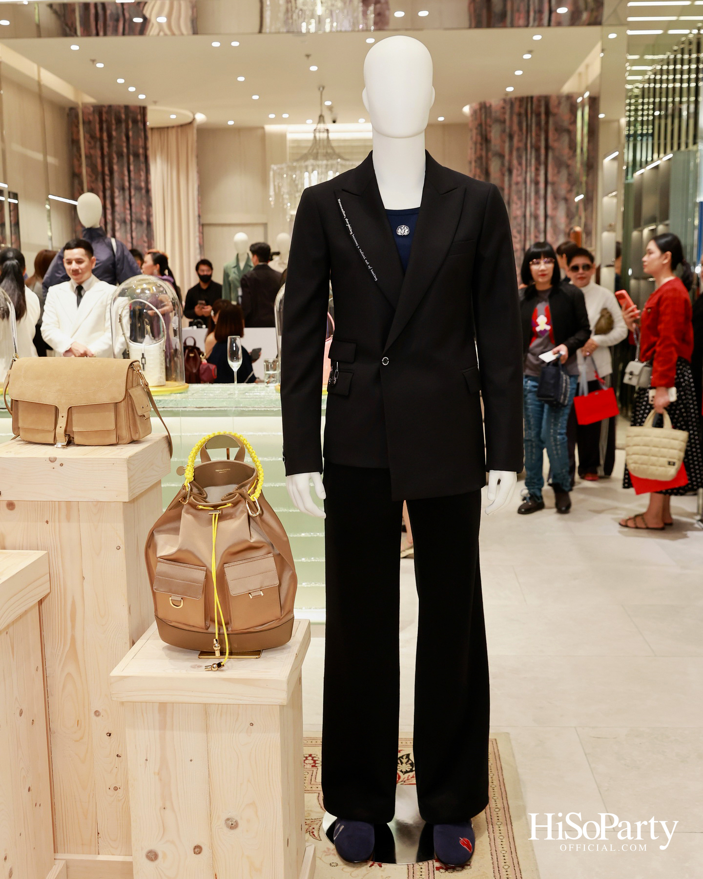 SIRIVANNAVARI นำเสนอคอลเลกชัน Autumn/Winter 2026/27 ‘Echoes of Altitude’ ถ่ายทอดเสน่ห์ Sporty Couture และแรงบันดาลใจจากธรรมชาติ