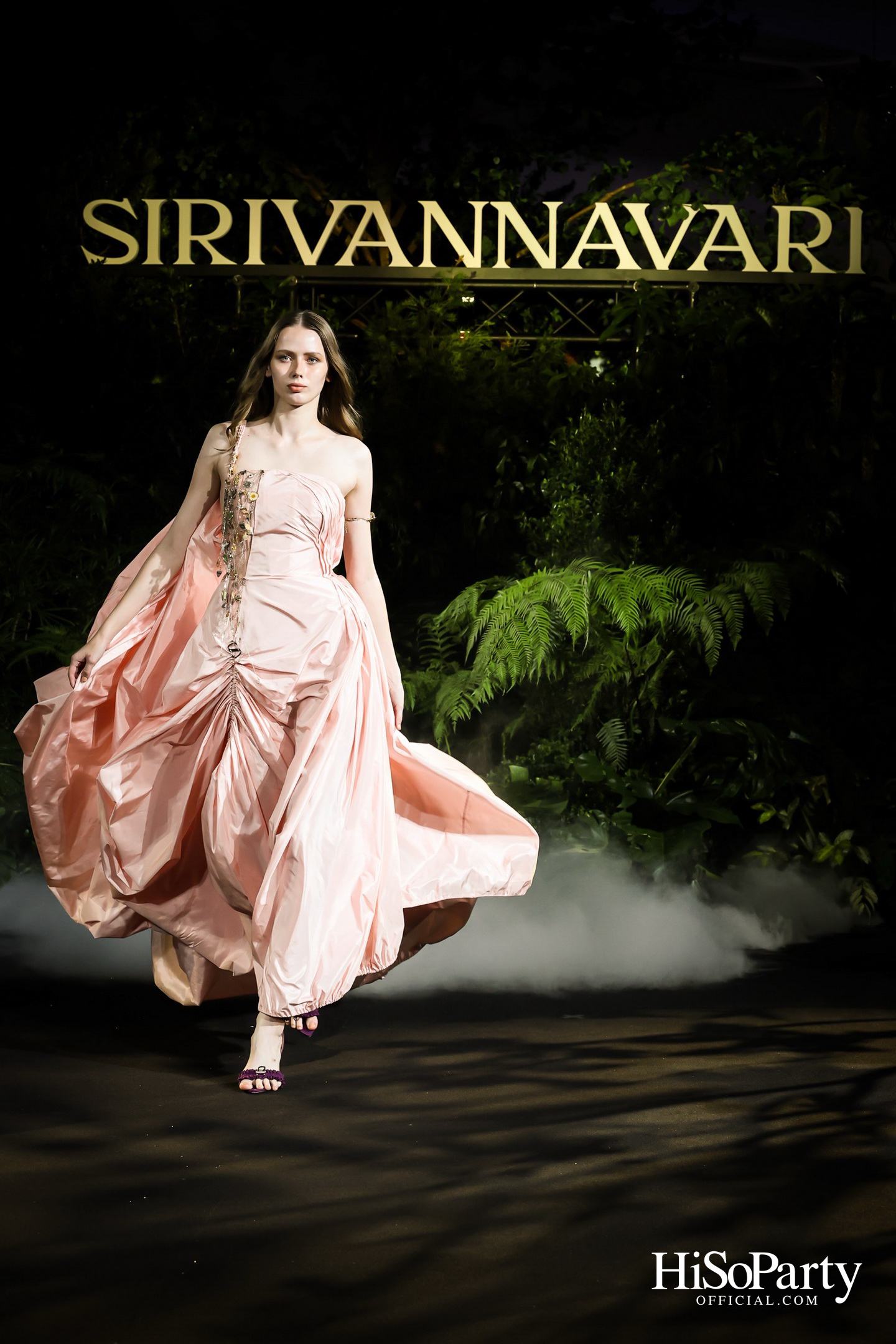 SIRIVANNAVARI นำเสนอคอลเลกชัน Autumn/Winter 2026/27 ‘Echoes of Altitude’ ถ่ายทอดเสน่ห์ Sporty Couture และแรงบันดาลใจจากธรรมชาติ
