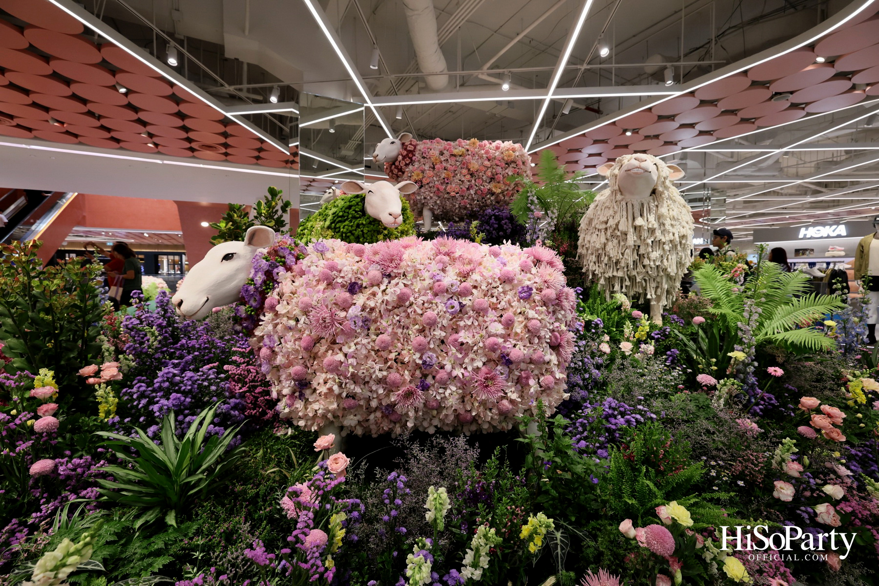 ห้างเซ็นทรัลฉลองครบรอบ 79 ปี กับ ‘CENTRAL ANNIVERSARY 2026 – WHERE WONDERS BLOOM’ เนรมิตเทศกาลดอกไม้แห่งปีสุดตระการตา